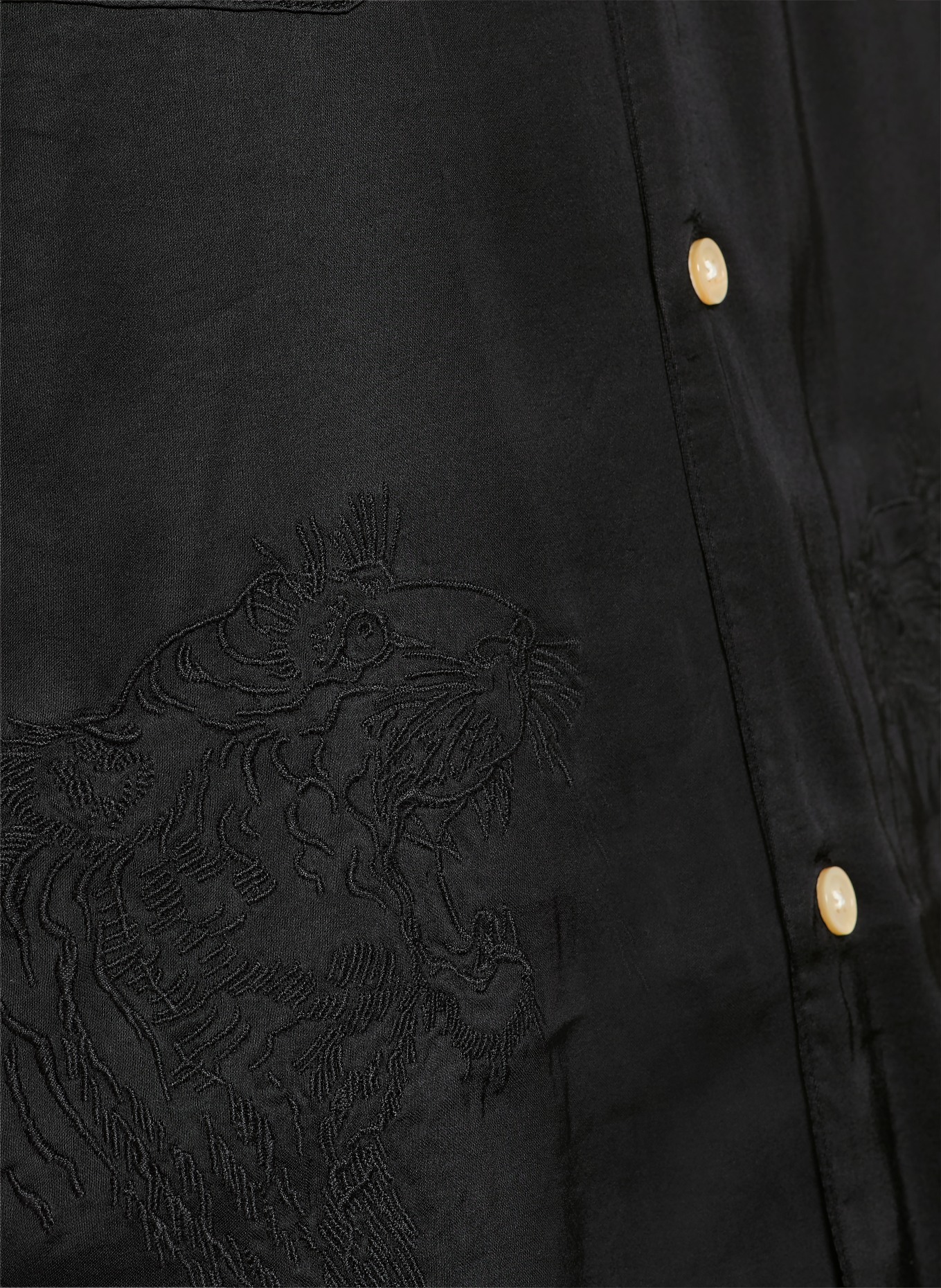 ALLSAINTS Saténová košile YODO Boxy Fit: ČERNÁ