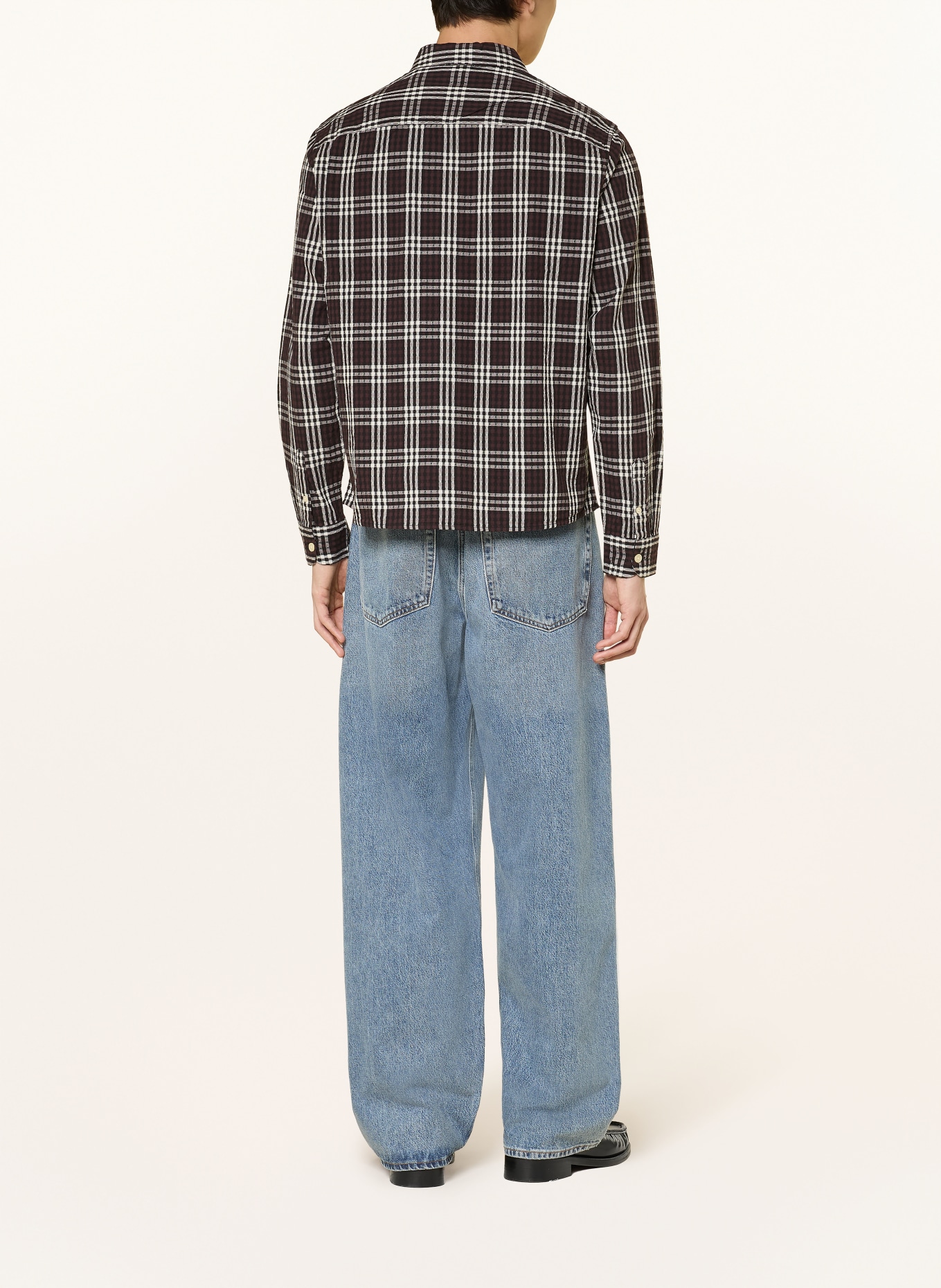 ALLSAINTS Košile SANTIAGO Relaxed Fit: TMAVĚ HNĚDÁ / BÍLÁ / ČERNÁ