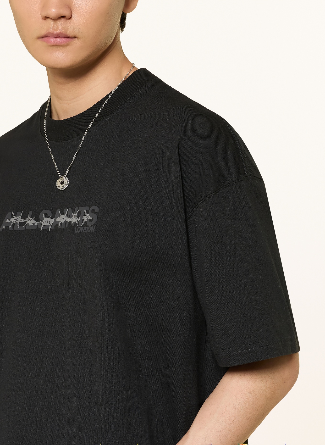 ALLSAINTS Koszulka oversize DETERENT: CZARNY