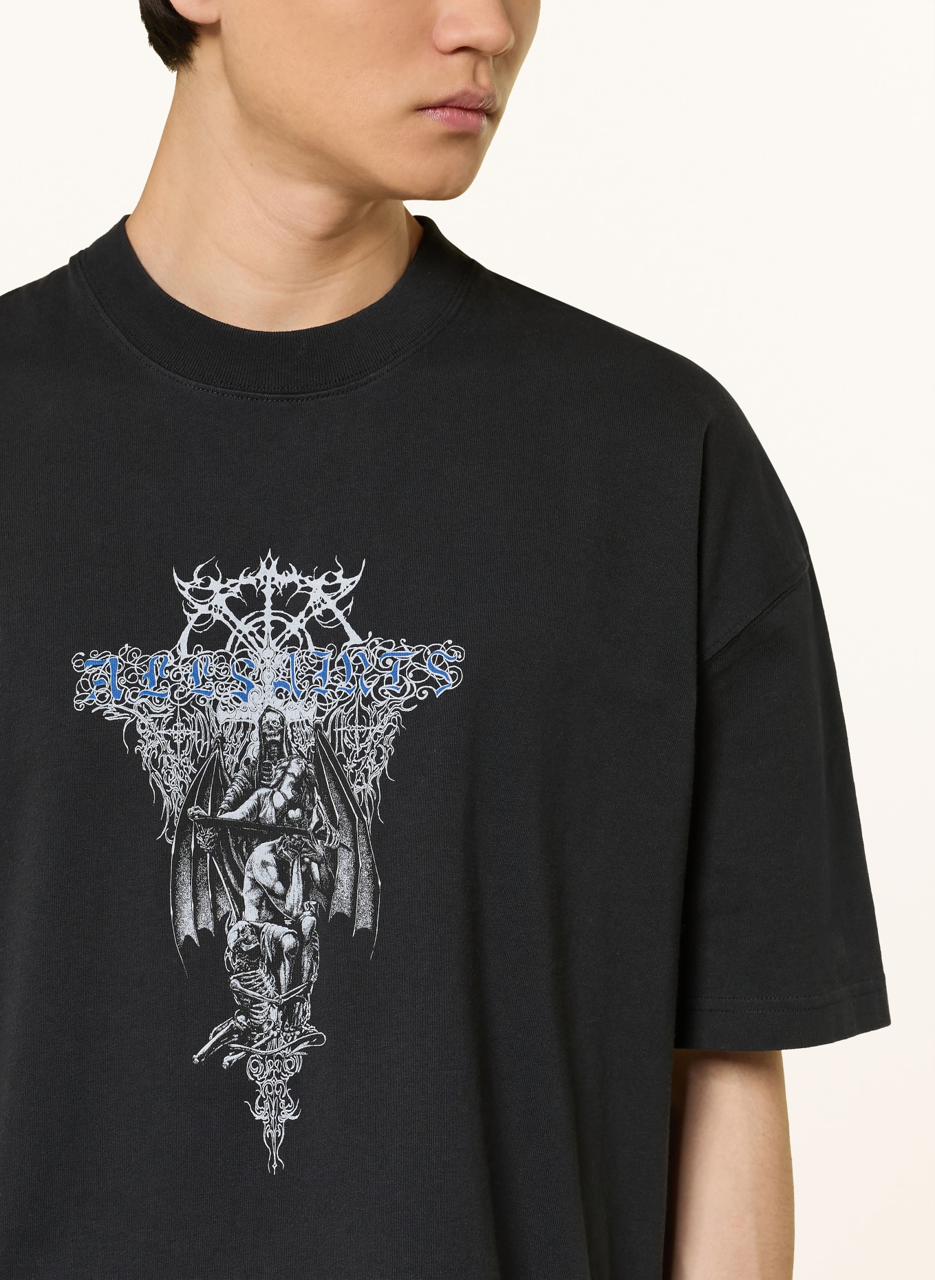ALLSAINTS Koszulka SWORDS: CZARNY / NIEBIESKI