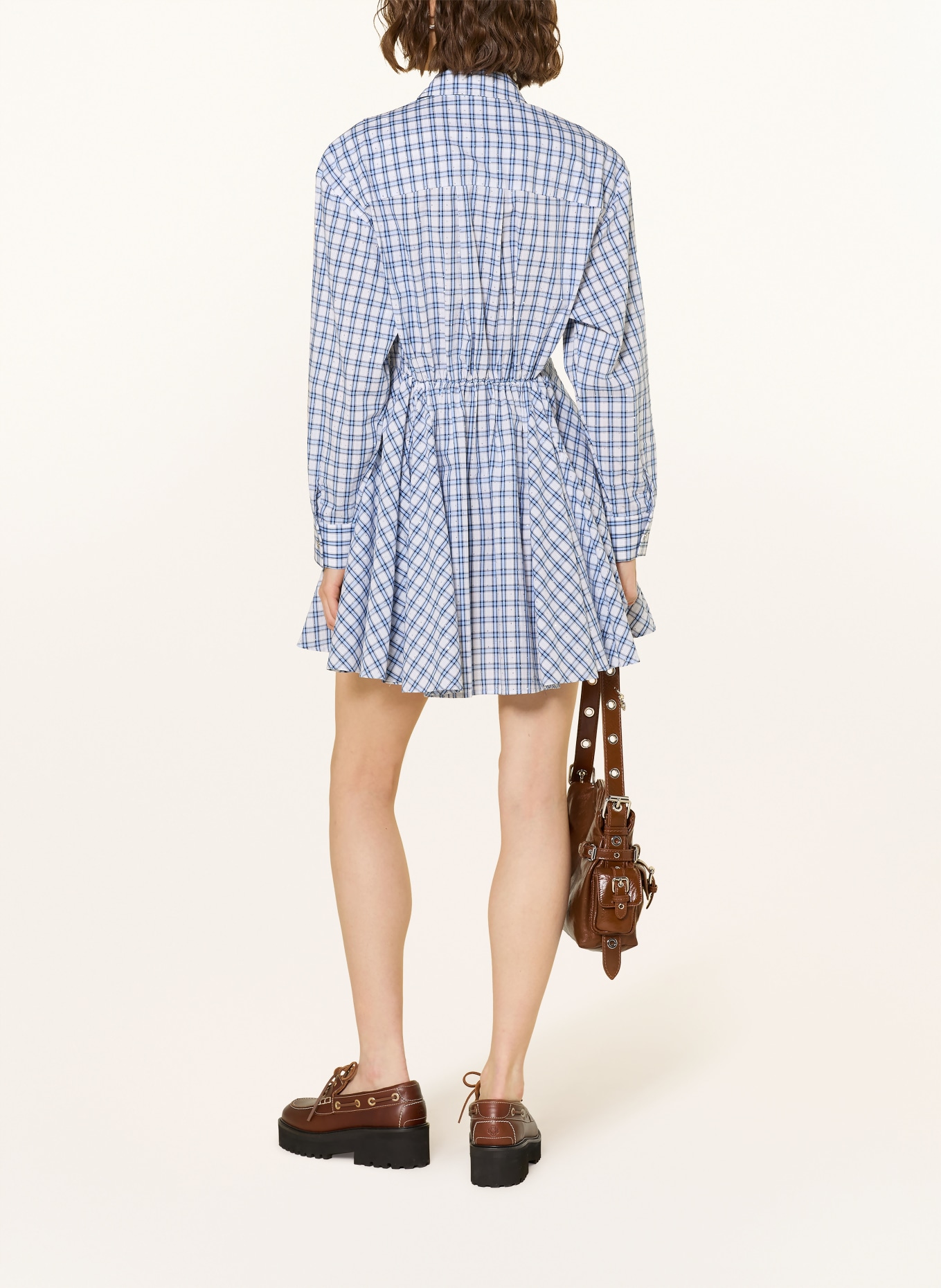 maje Sukienka koszulowa z kamieniami ozdobnymi: JASNONIEBIESKI / GRANATOWY / BIAŁY