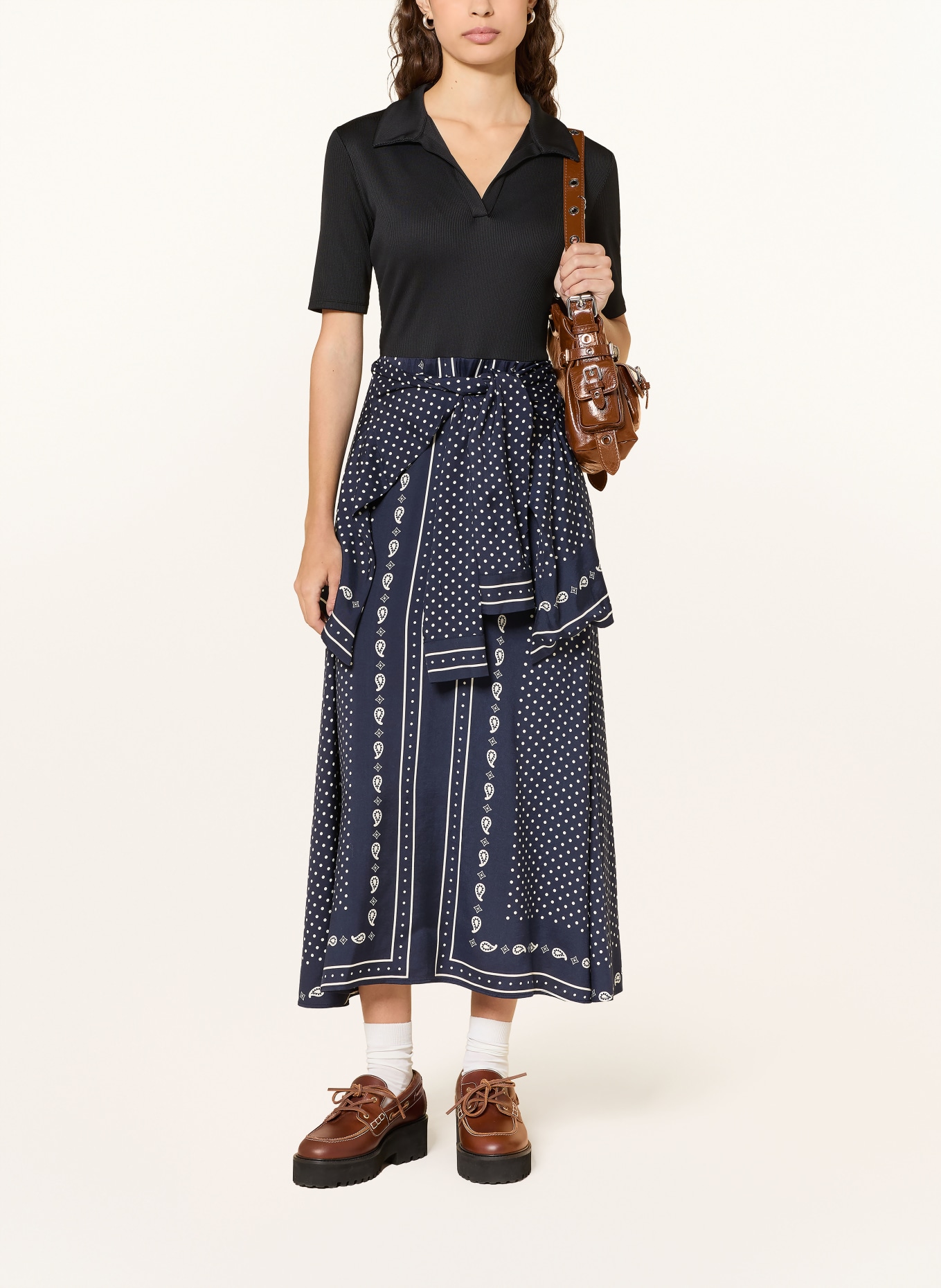 maje Kleid im Materialmix: SCHWARZ / DUNKELBLAU / WEISS