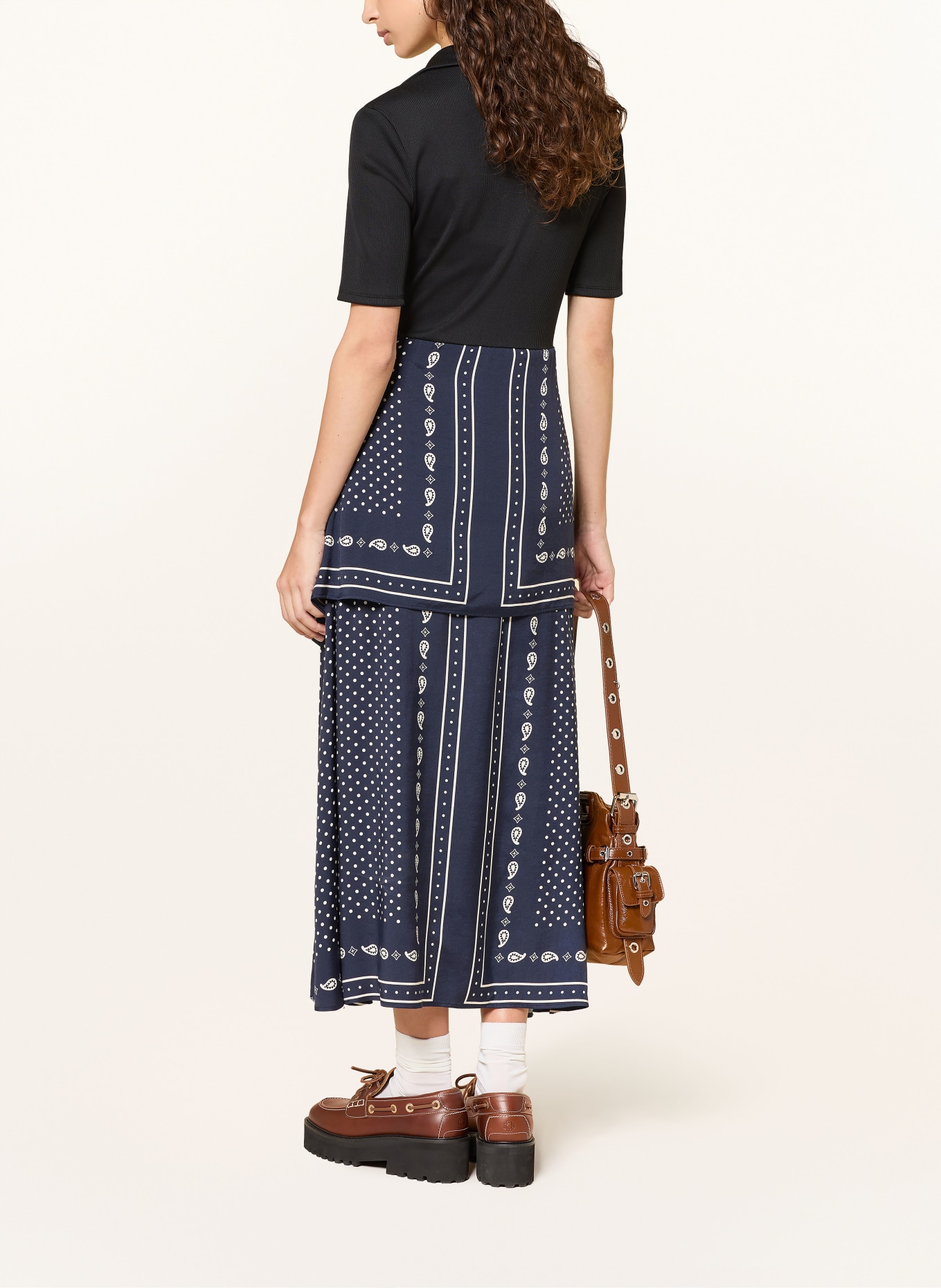 maje Kleid im Materialmix: SCHWARZ / DUNKELBLAU / WEISS