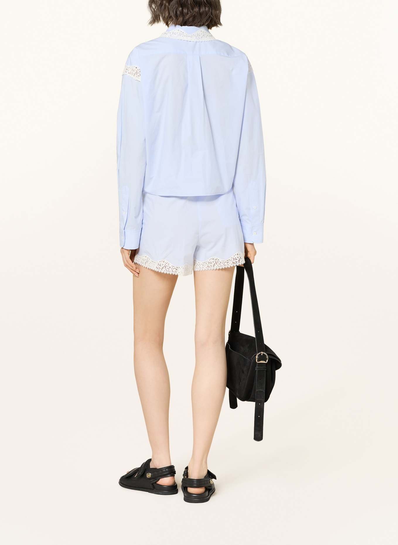 SANDRO Shorts mit Spitze: HELLBLAU / WEISS