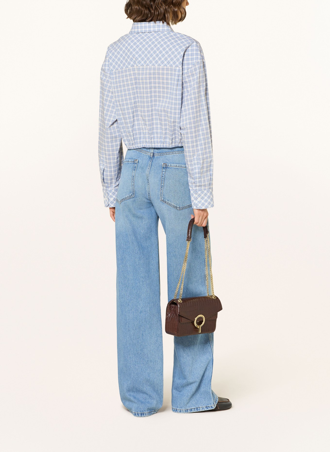 SANDRO Cropped-Hemdbluse mit Cut-outs: HELLBLAU / GRAU / WEISS