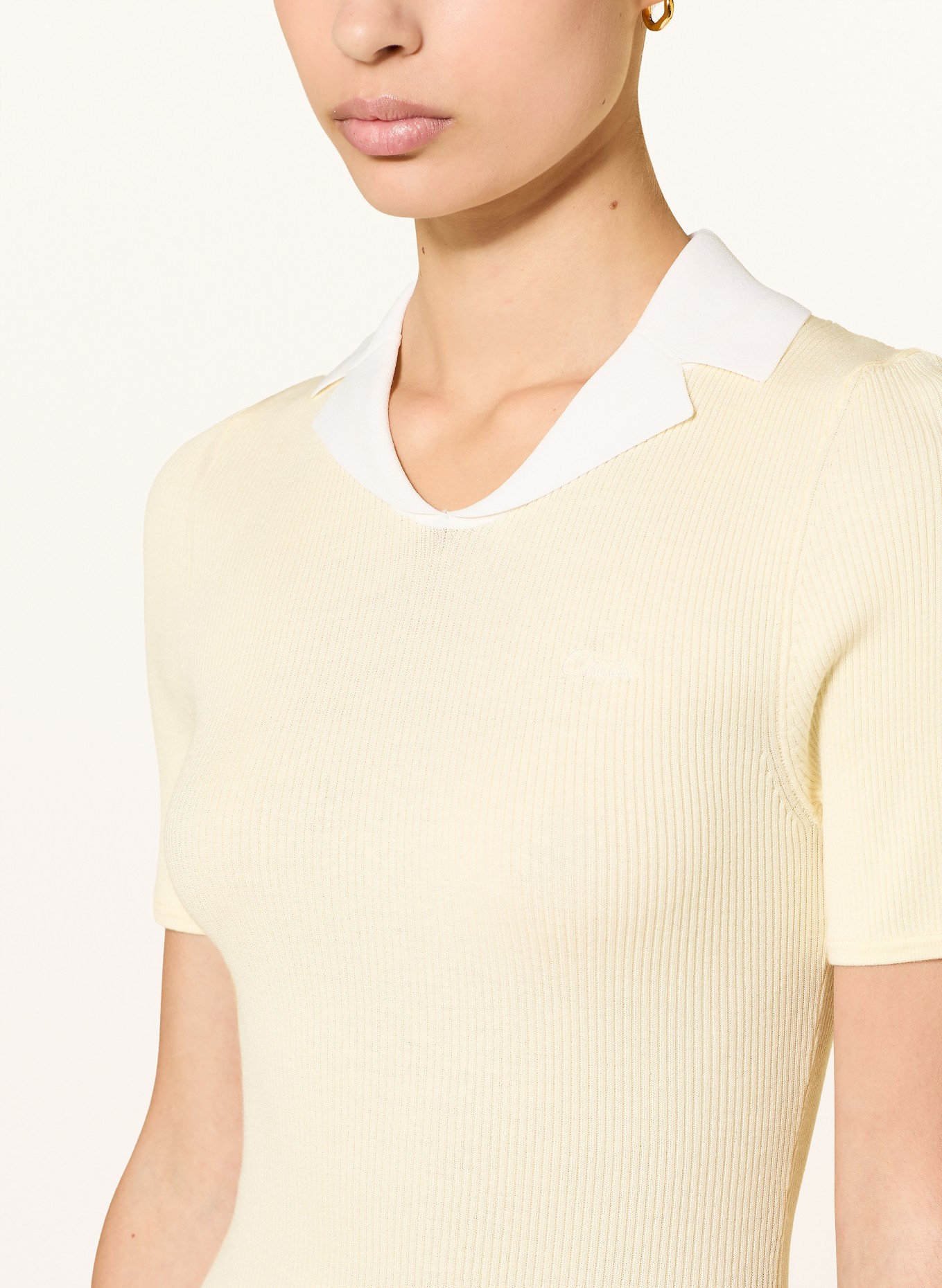 CLAUDIE PIERLOT Kleid im Materialmix und Rüschen: HELLGELB / WEISS