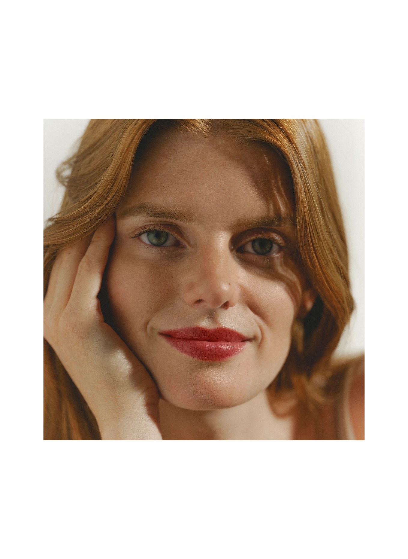 sisley Paris PHYTO-ROUGE SHINE: 43 SHEER SCARLET