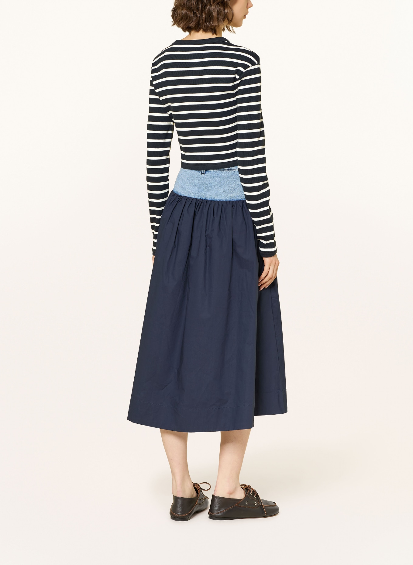 SANDRO Krótki rękaw z długim rękawem: GRANATOWY / BIAŁY