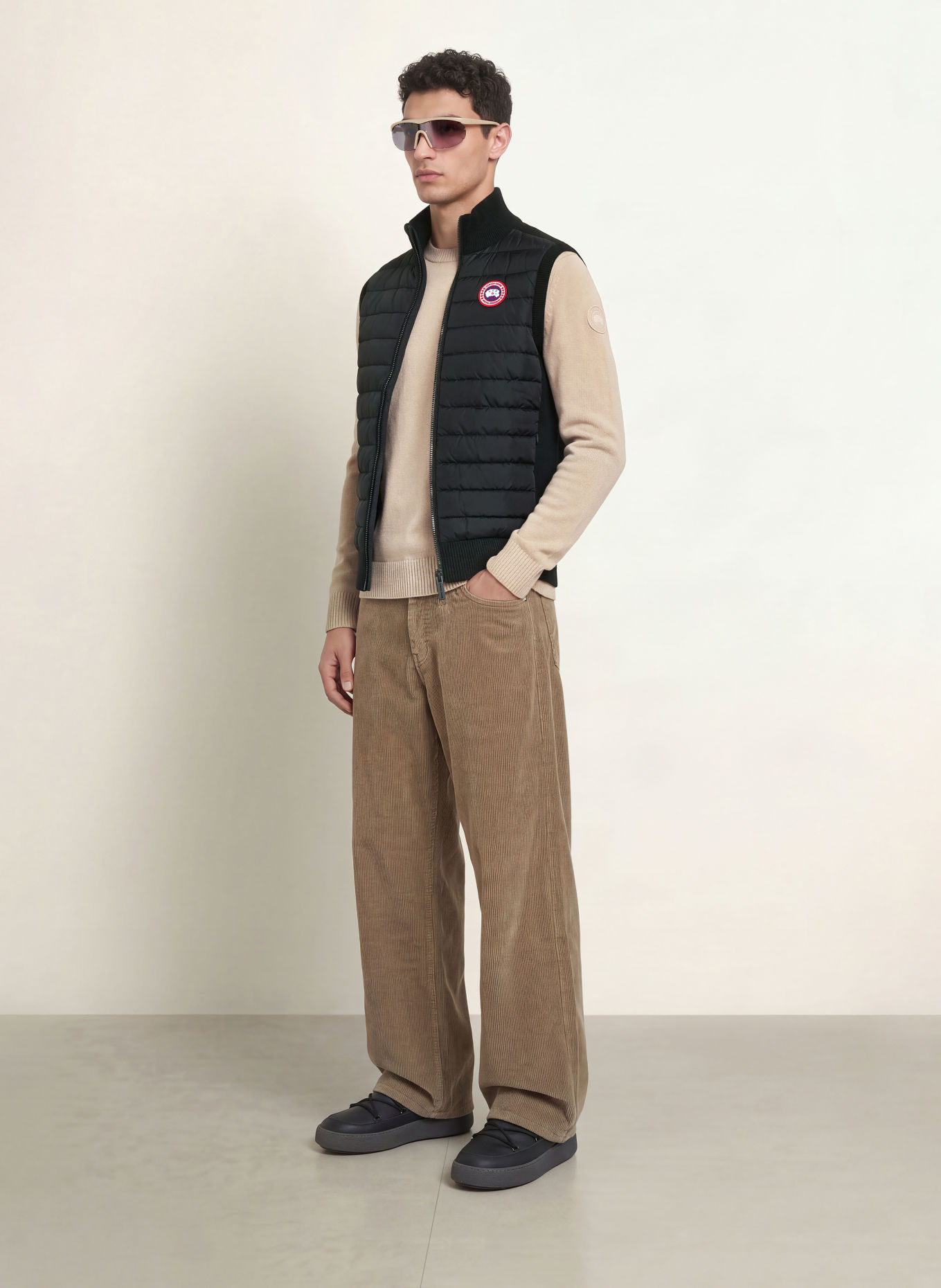 CANADA GOOSE Down vest HYBRIDGE in mixed materials: BLACK