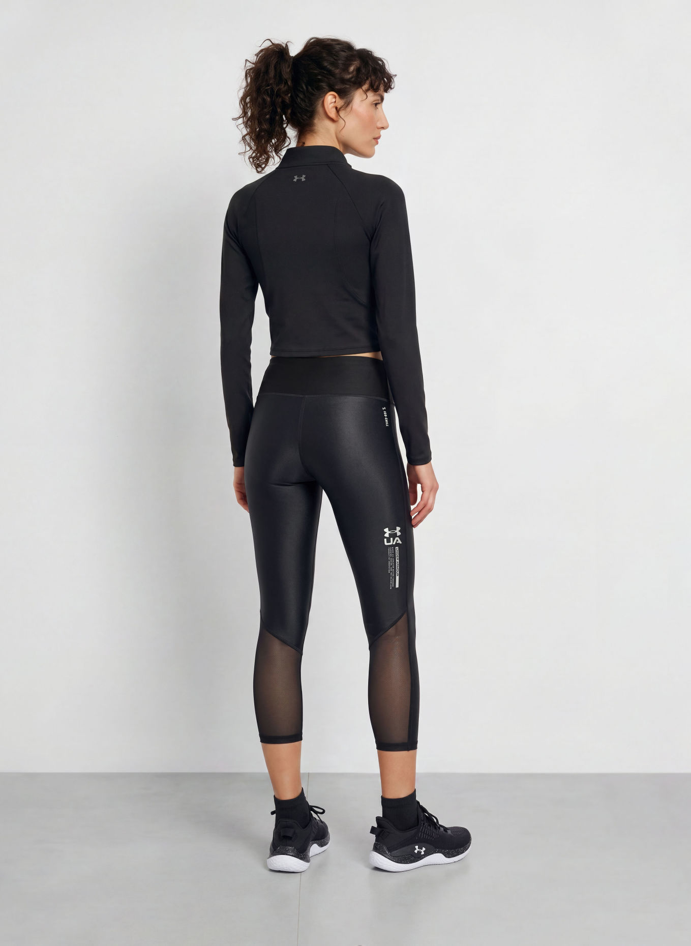UNDER ARMOUR 7/8 leggings ISO-CHILL with mesh insert: BLACK