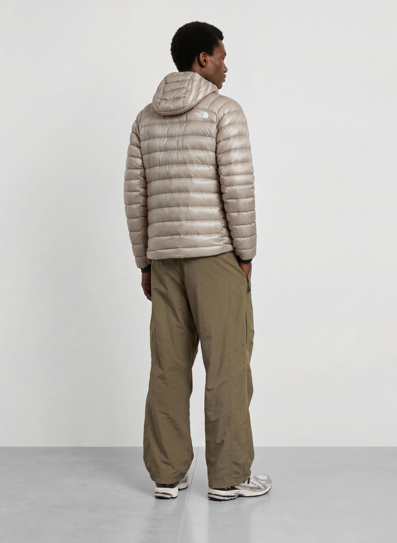 THE NORTH FACE SUMMIT BREITHORN Down Jacket: TAUPE / WHITE / BLACK