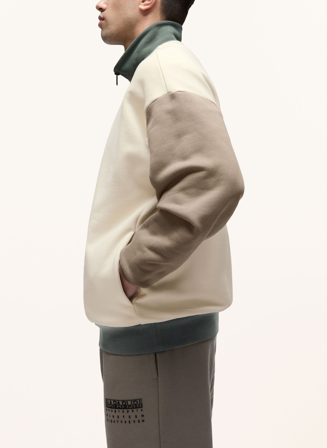 NAPAPIJRI Sweat-Troyer: ECRU / KHAKI / DUNKELGRÜN