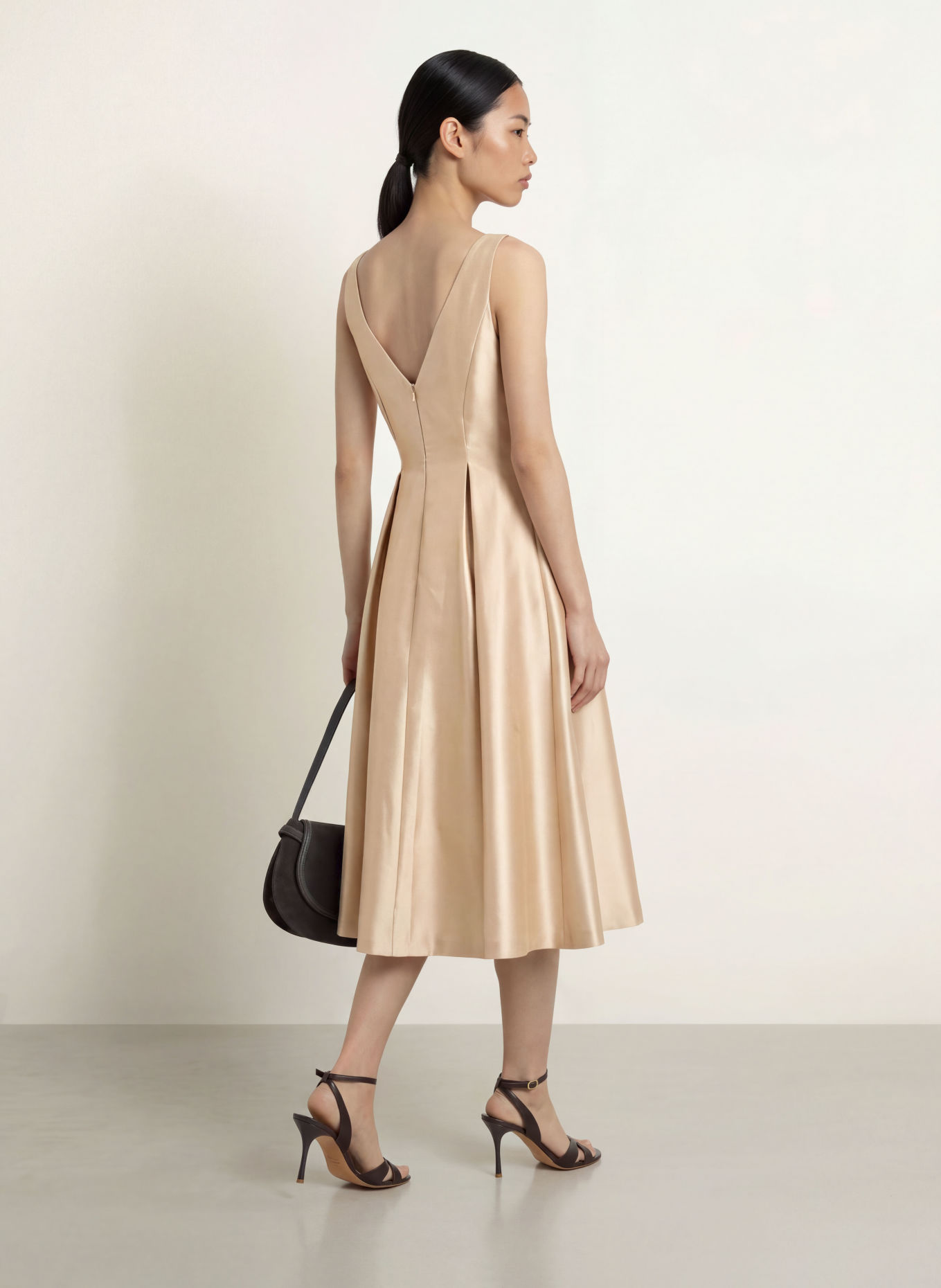 ADRIANNA PAPELL Satin dress: ECRU