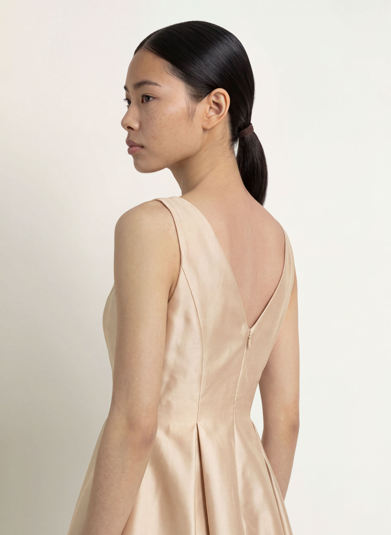 ADRIANNA PAPELL Satin dress: ECRU