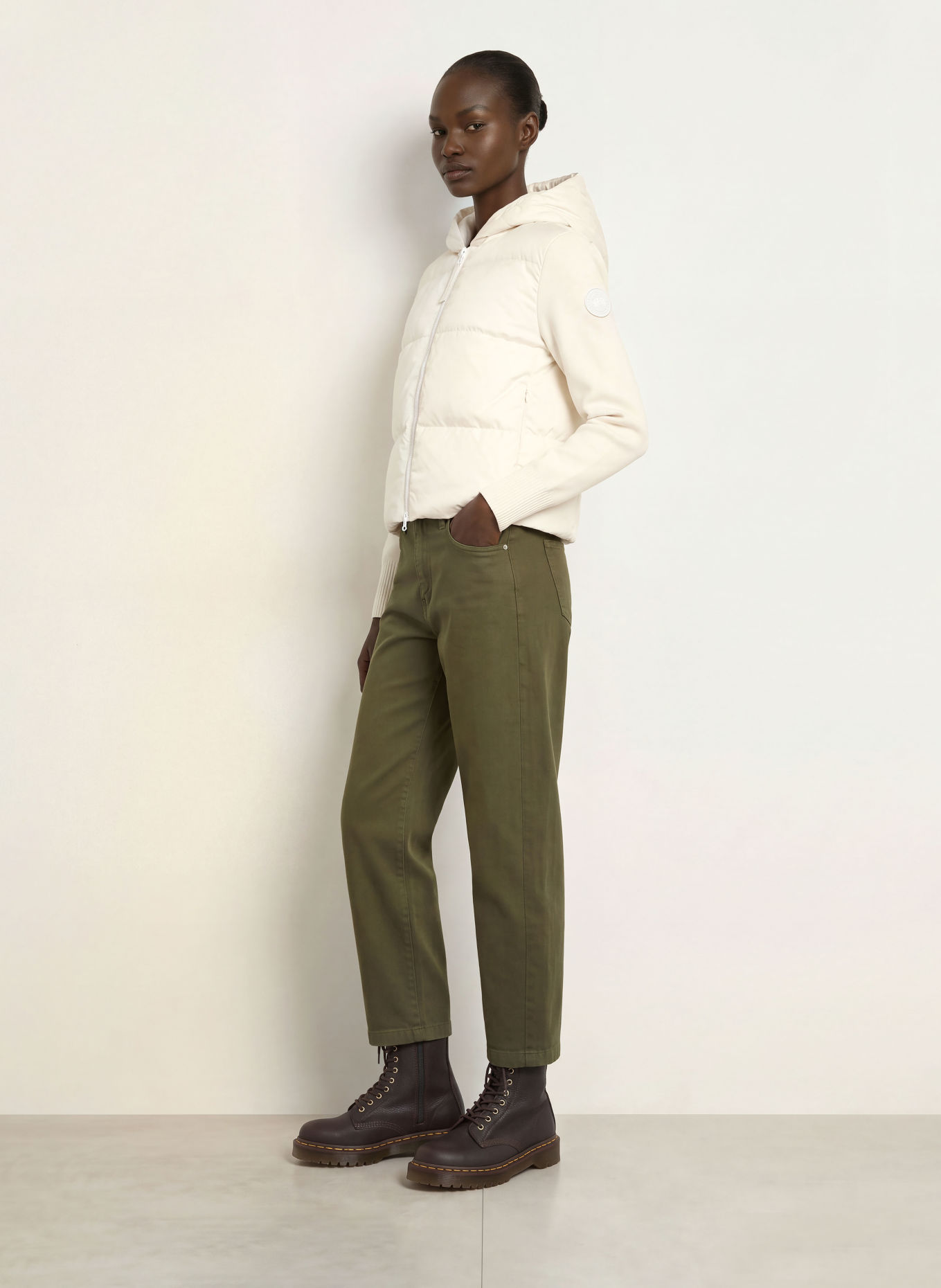 CANADA GOOSE Jacheta din puf HYBRIDGE® din material mixt: CREM