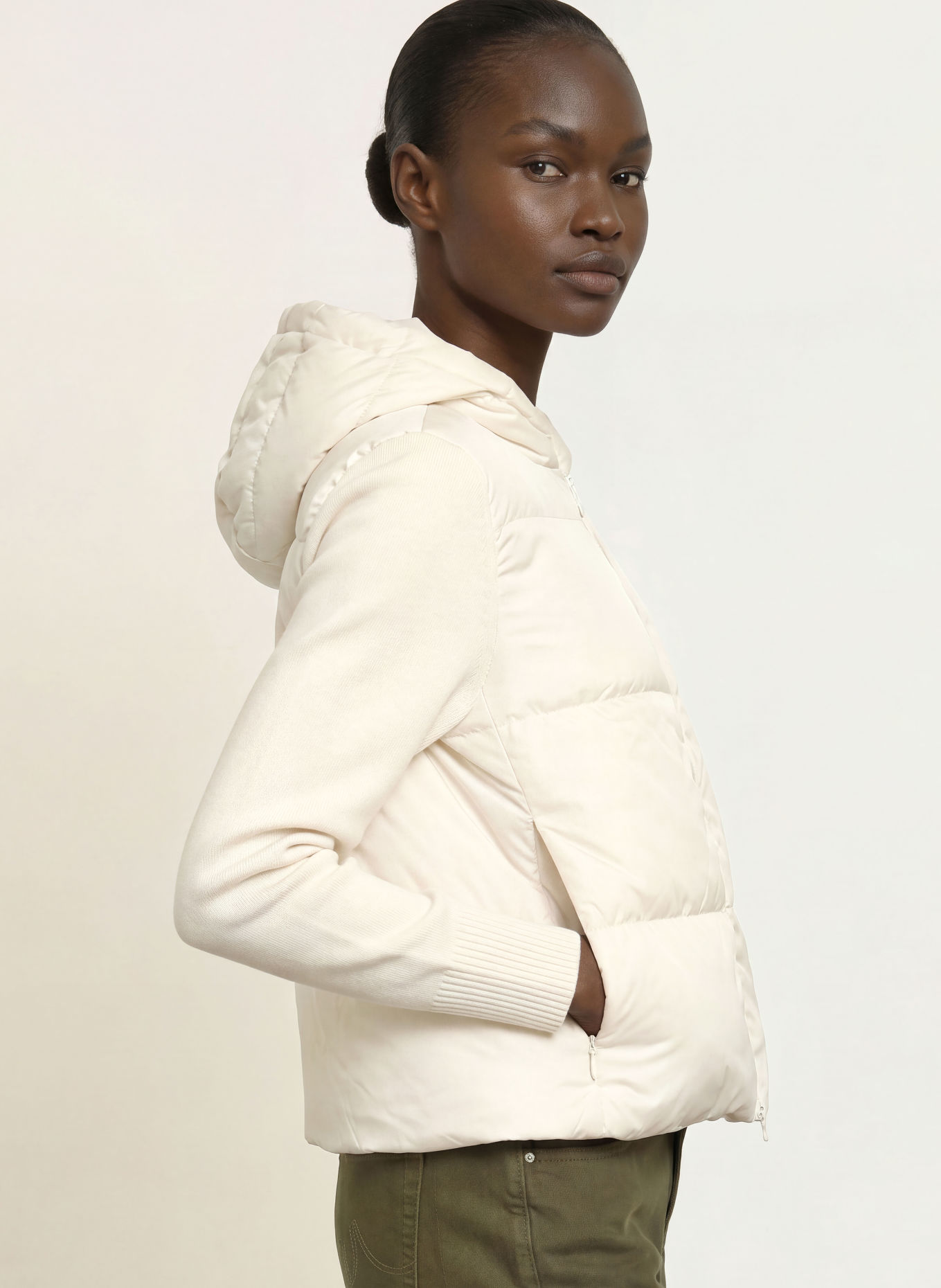 CANADA GOOSE Jacheta din puf HYBRIDGE® din material mixt: CREM