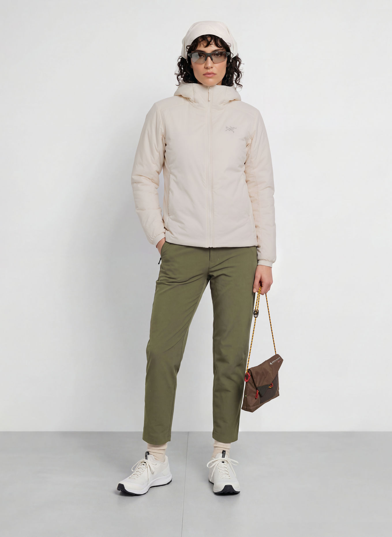 ARC'TERYX Funktionsjacke ATOM HOODY: WEISS