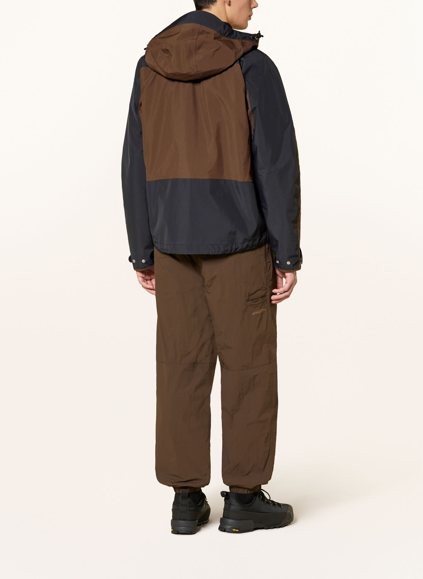 66°NORTH Hardshell-Jacke DYNGJA: DUNKELBRAUN / SCHWARZ