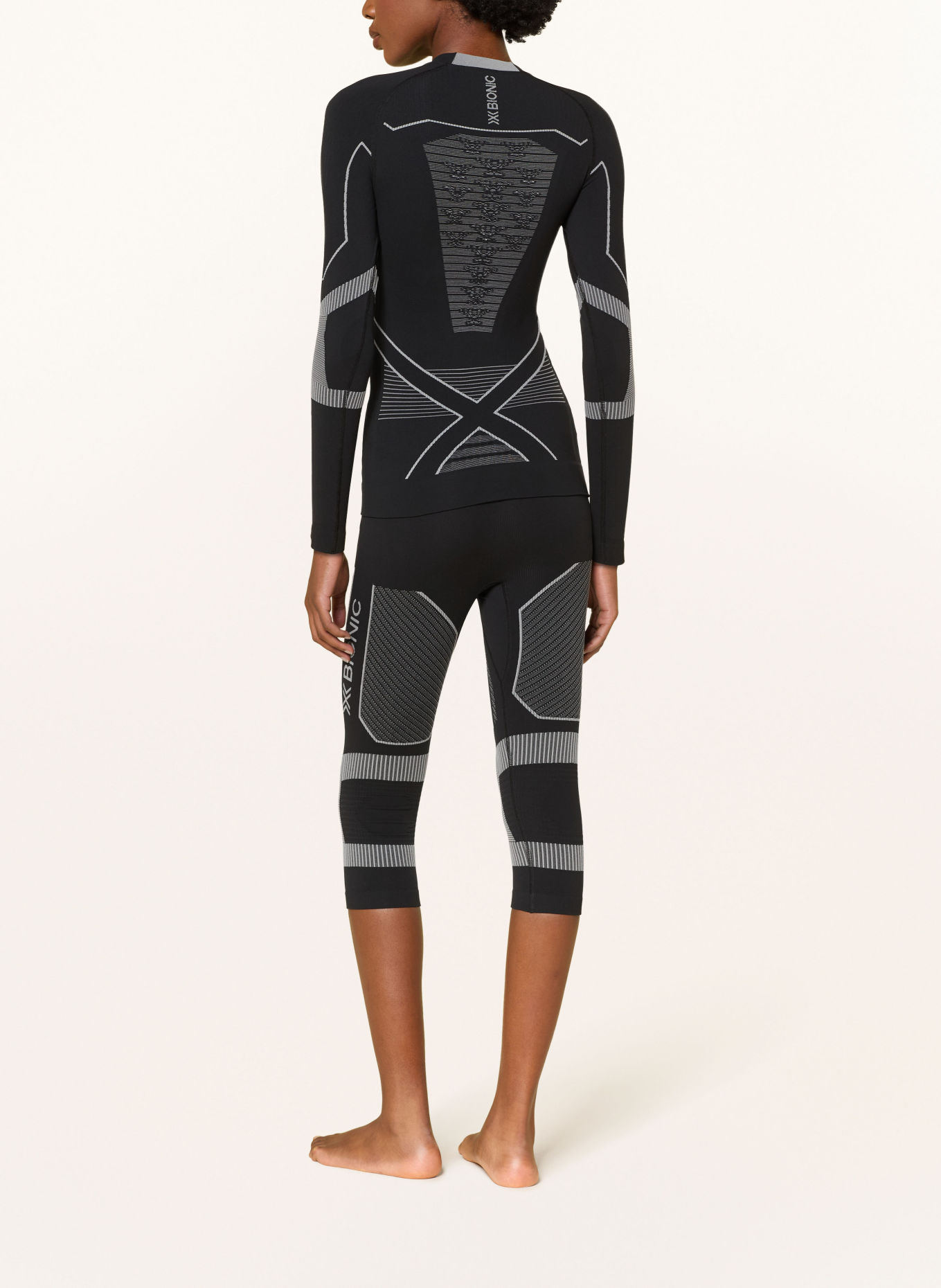 X-BIONIC Funktionswäsche-Hose ENERGY ACCUMULATOR LIGHT mit verkürzter Beinlänge: SCHWARZ / GRAU