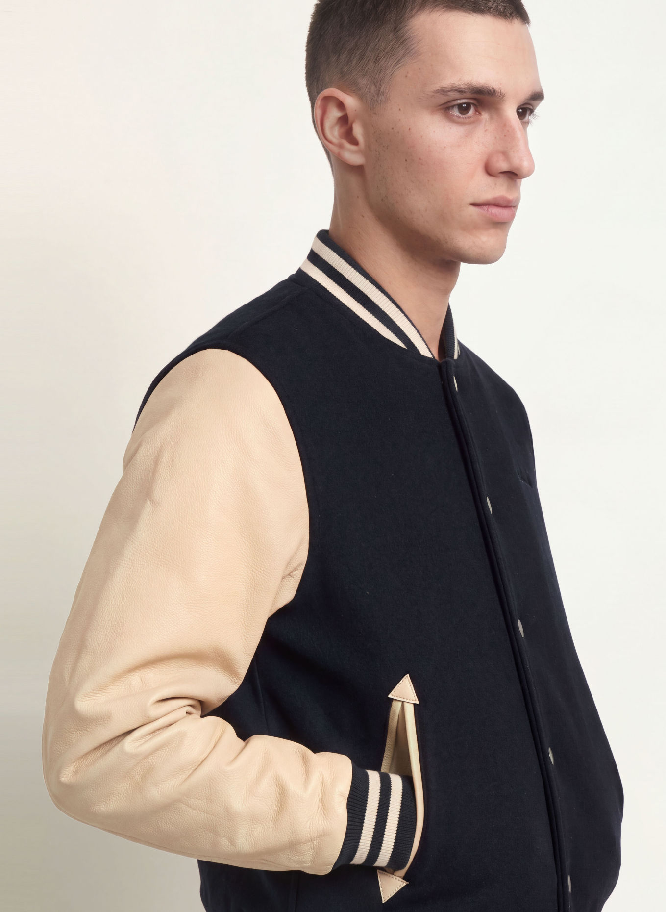 Schott NYC collegejakke: MØRKEBLÅ / BEIGE / SORT