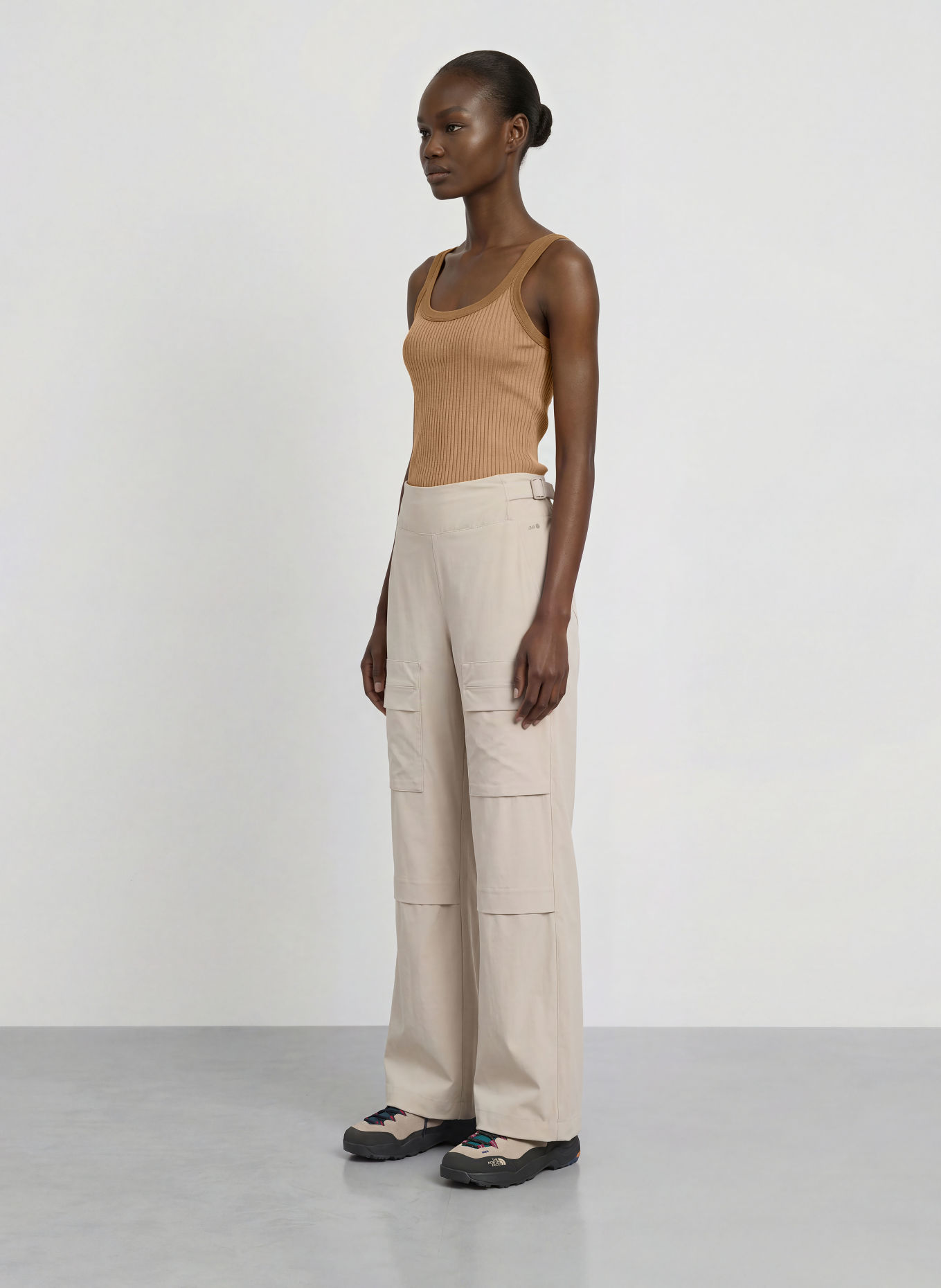 JEANNE BARET Tanktop PERVINCA: HELLBRAUN