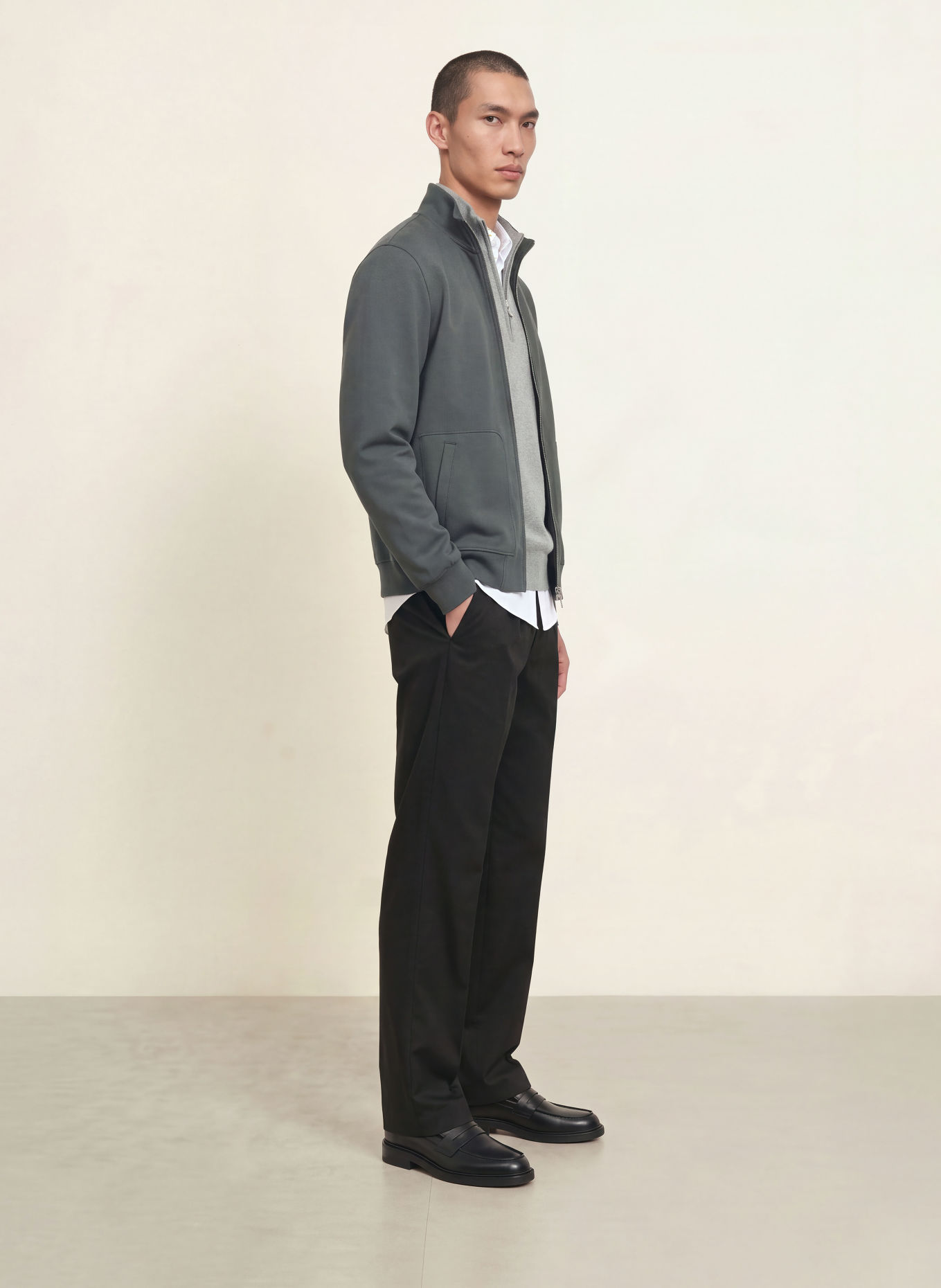 Calvin Klein Chino Straight Fit: BLACK