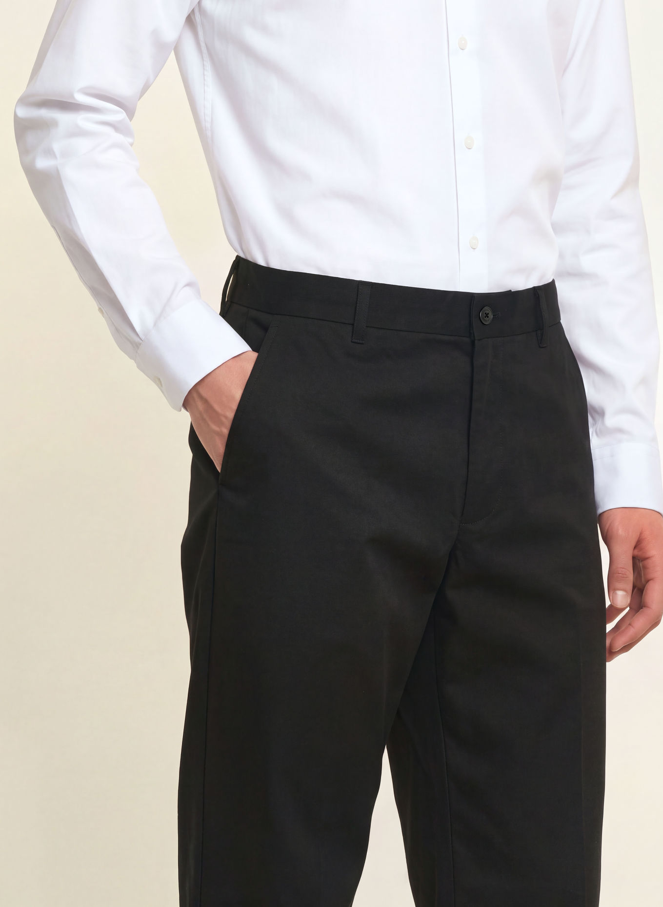 Calvin Klein Chino Straight Fit: BLACK