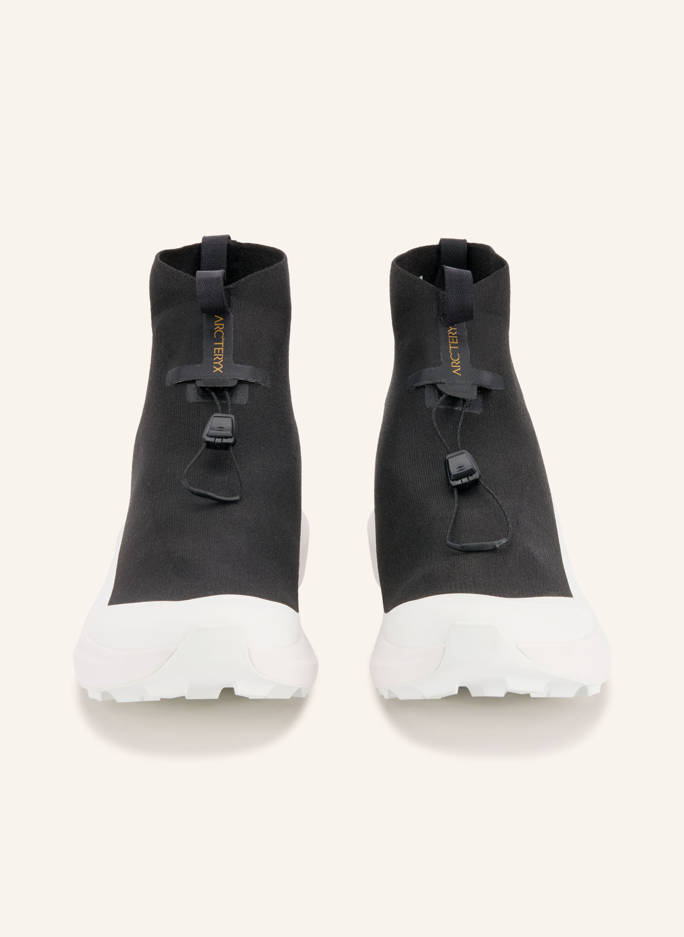 ARC'TERYX Chaussures de trail NORVAN 4 NIVALIS: NOIR / BLANC