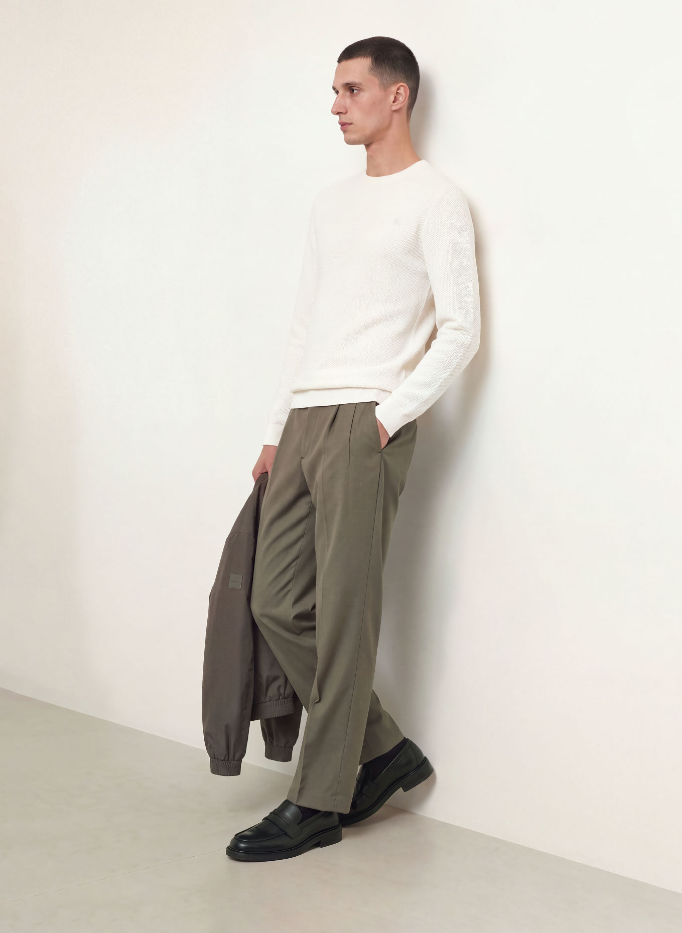 Calvin Klein Sweaters: CREAM