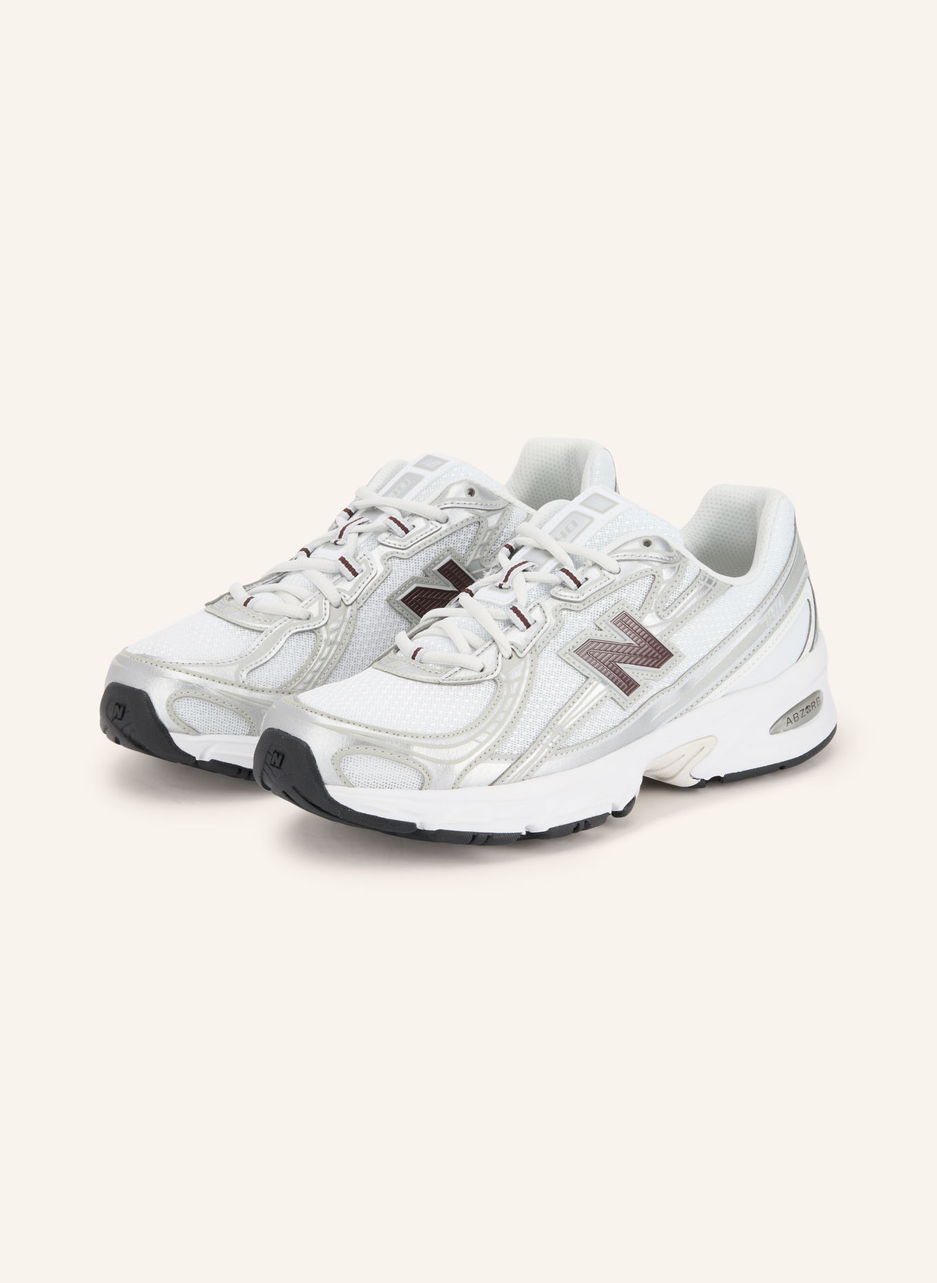 new balance Sneakers 740: WHITE / SILVER / LIGHT GRAY