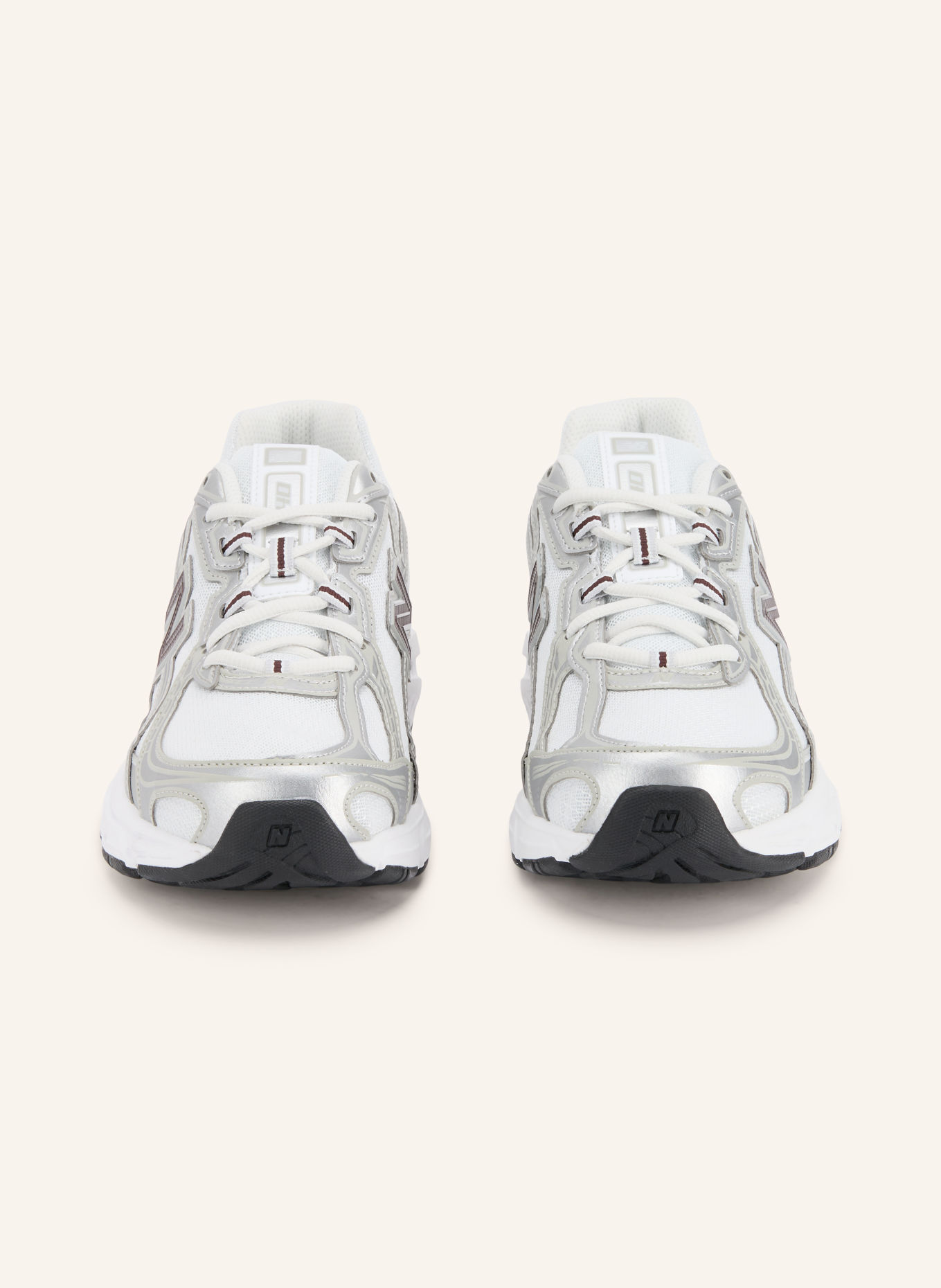 new balance Sneakers 740: WHITE / SILVER / LIGHT GRAY