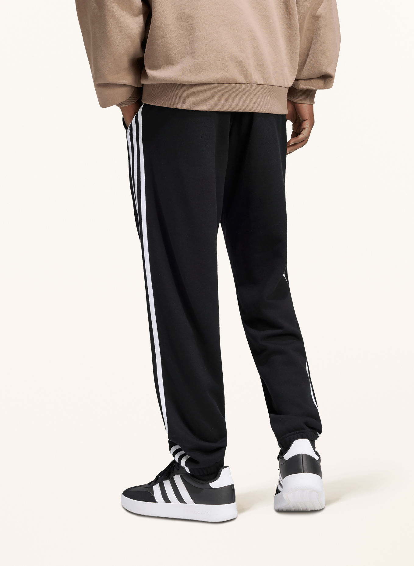adidas Sweatpant ESSENTIALS 3-STRIPES: ZWART / WIT