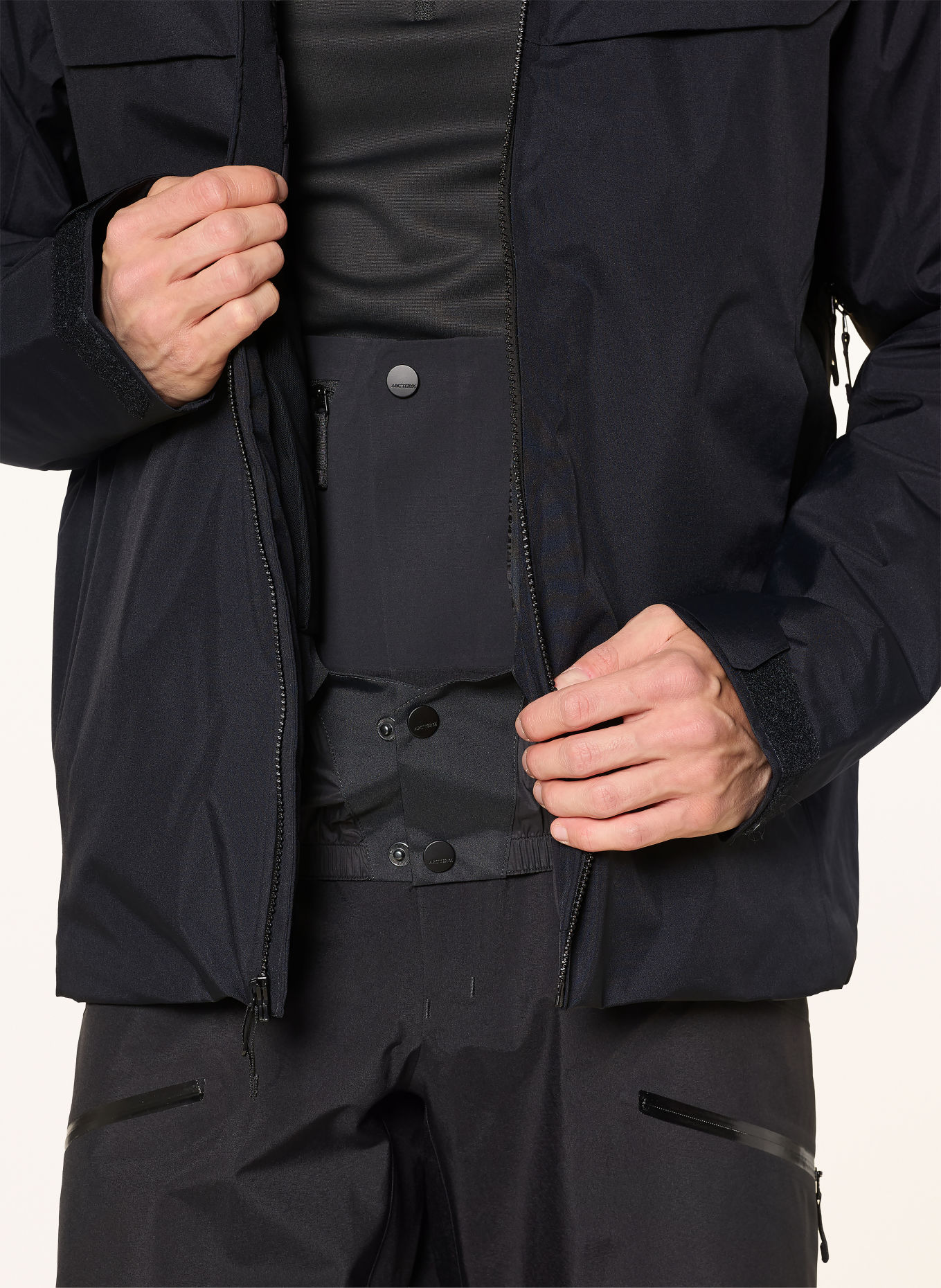 ARC'TERYX MACAI Down ski jacket: BLACK
