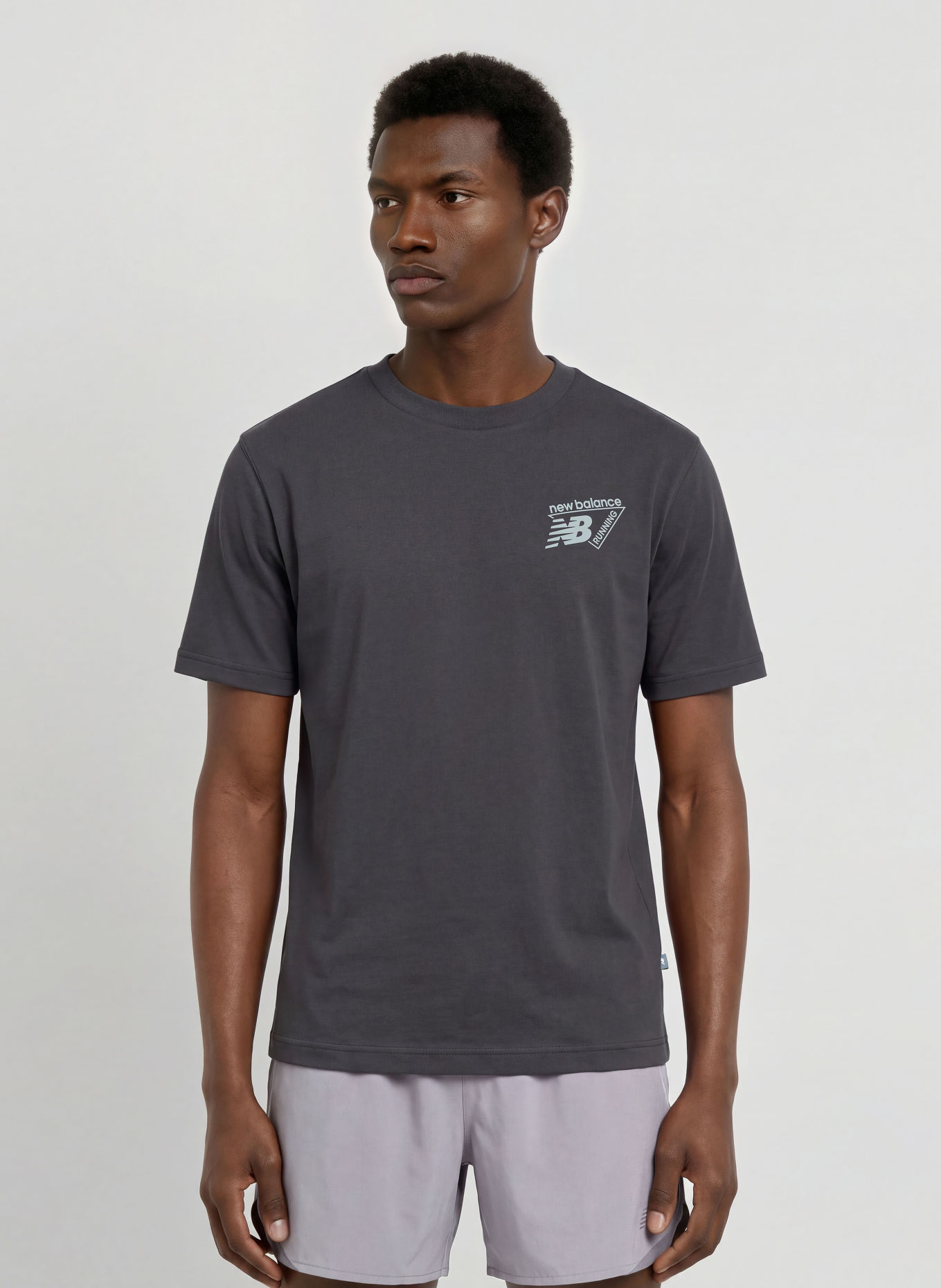 new balance T-Shirt: SCHWARZ / GRAU
