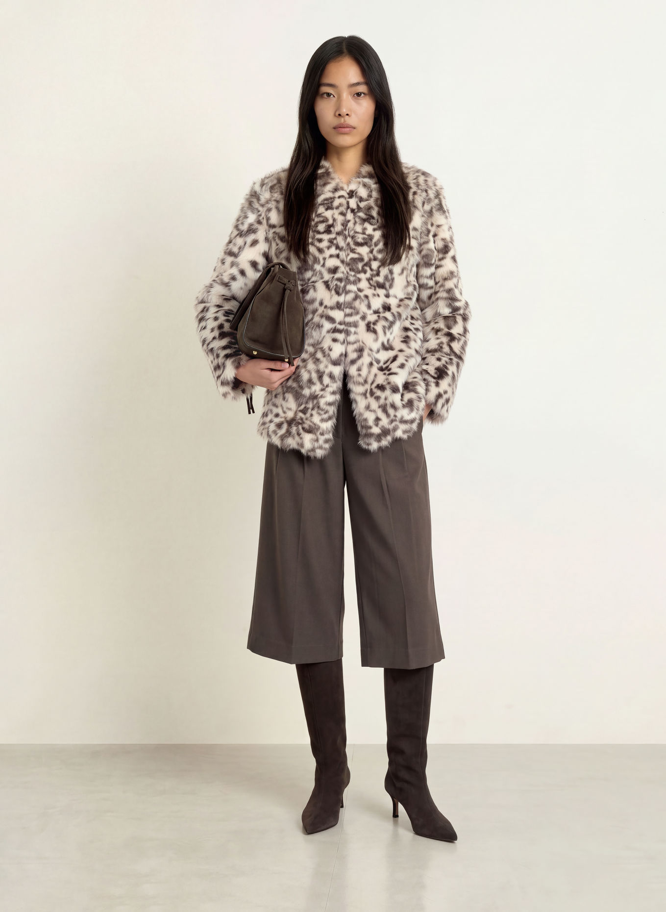 CPH MUSE Faux Fur Jacket CMFOLO: ECRU / DARK BROWN