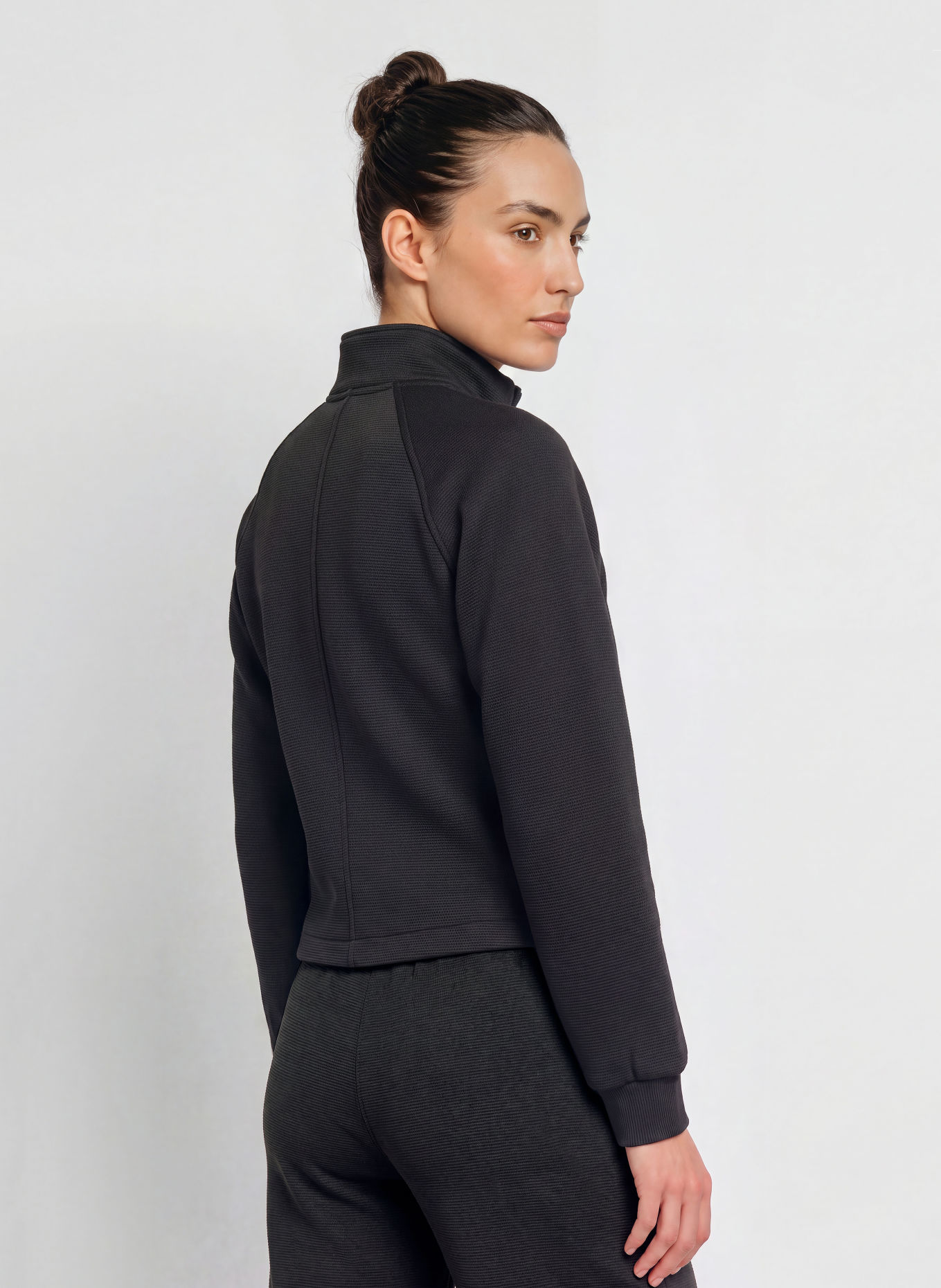 UNDER ARMOUR Bunda na trénink UA UNSTOPPABLE: ČERNÁ