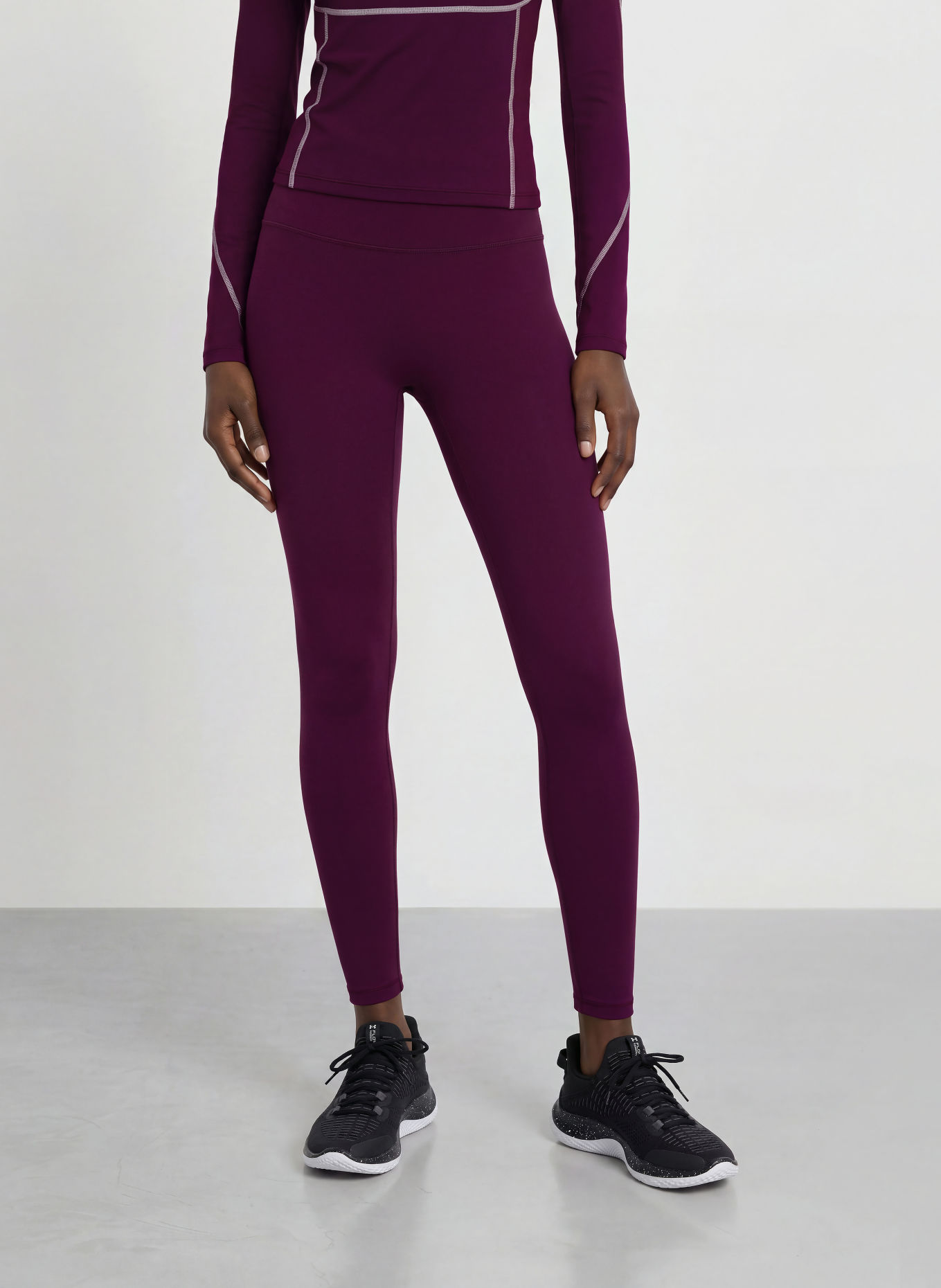 UNDER ARMOUR Legíny MERIDIAN: TMAVĚ FIALOVÁ