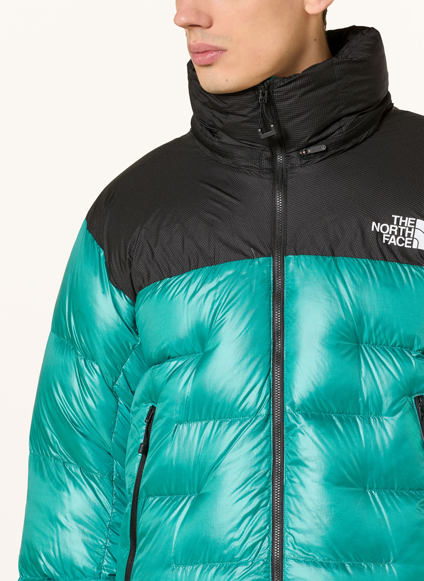 THE NORTH FACE Daunenjacke SUMMIT NUPTSE: GRÜN / SCHWARZ