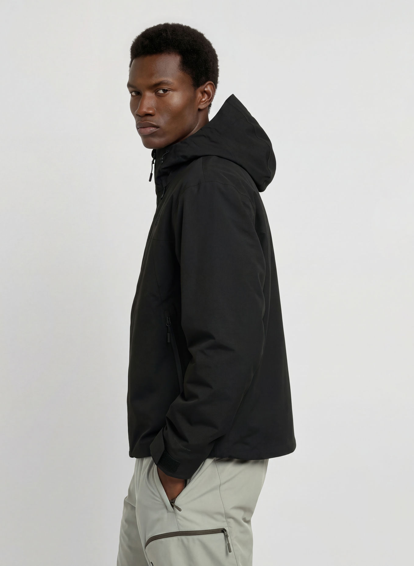 THE NORTH FACE TNF RANGE LIGHT Functional Jacket: BLACK