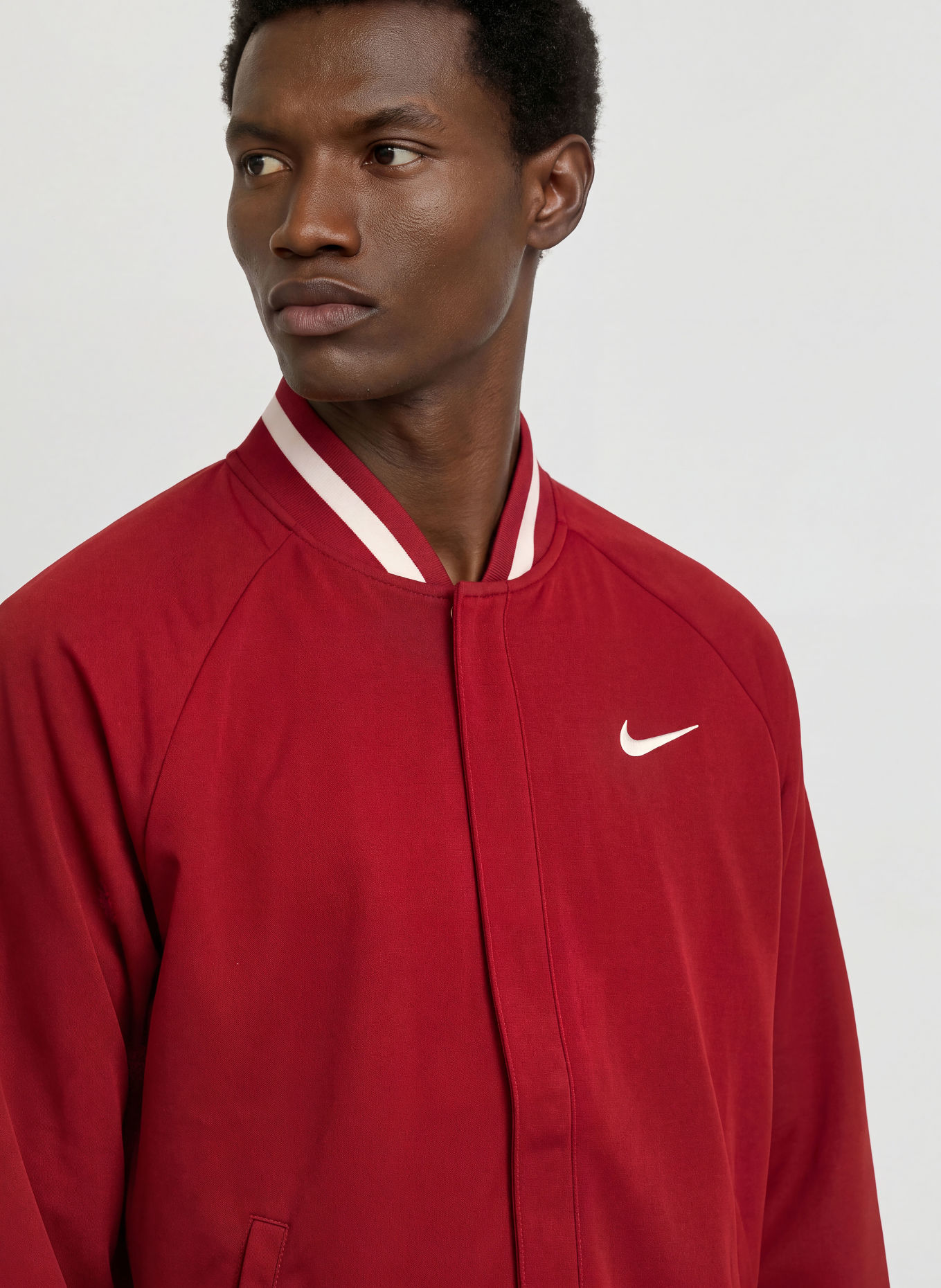 Nike Veste d'entraînement COURT SLAM: ROUGE FONCÉ / BLANC