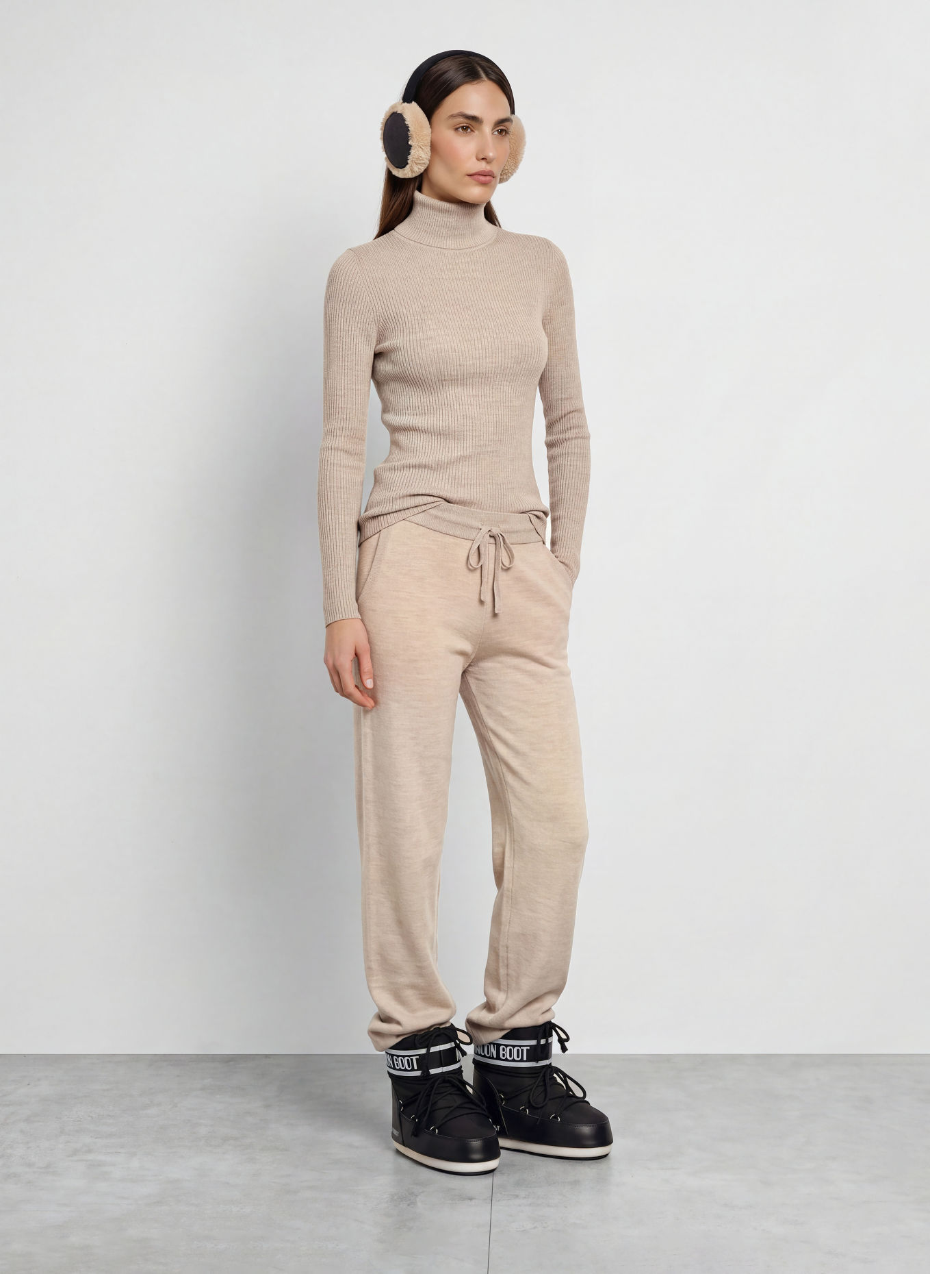 WE NORWEGIANS GEILO-rullekravepullover i merinould: BEIGE