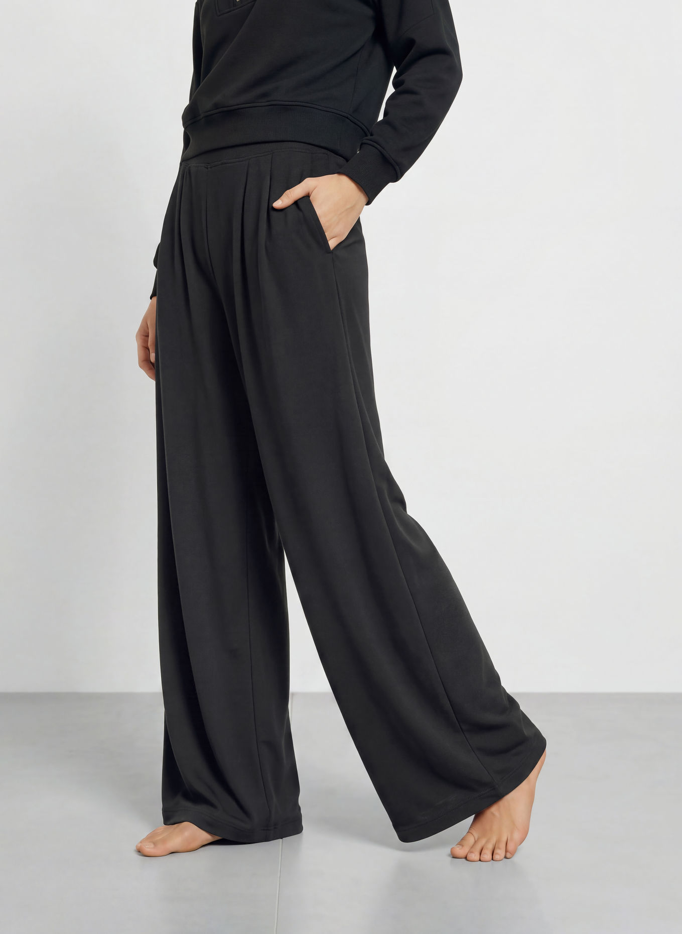 icebreaker Pantaloni de trening 150 DRIFT cu lână merino: NEGRU
