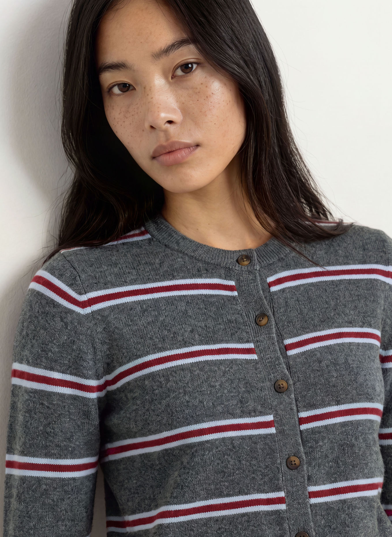 Levi's® Stickad kofta CLAIRE: MÖRKGRÅ / MÖRKRÖD / LJUSBLÅ
