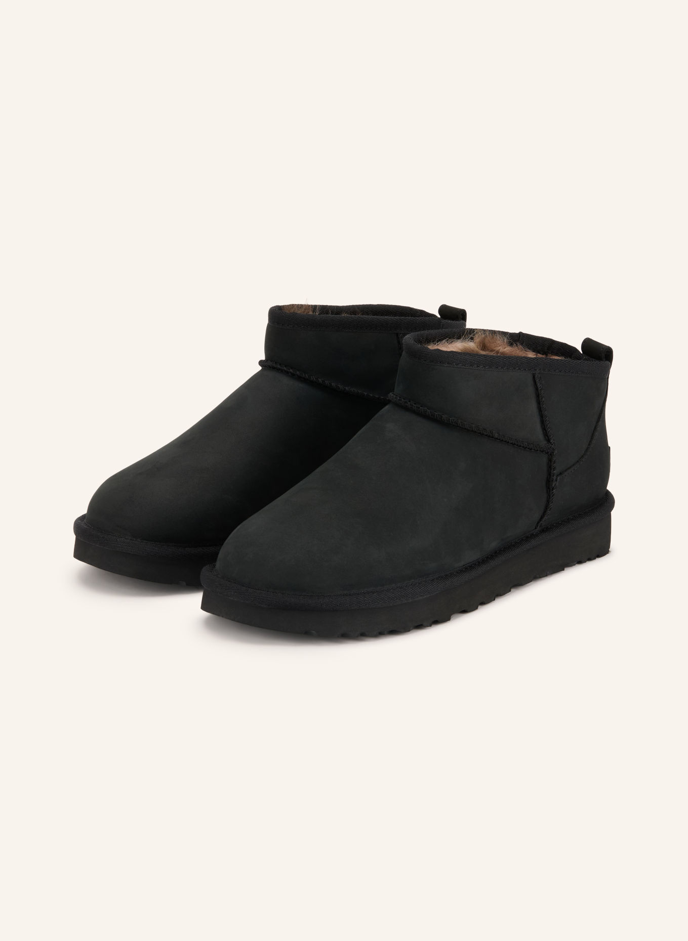UGG Boots CLASSIC ULTRA MINI: SCHWARZ