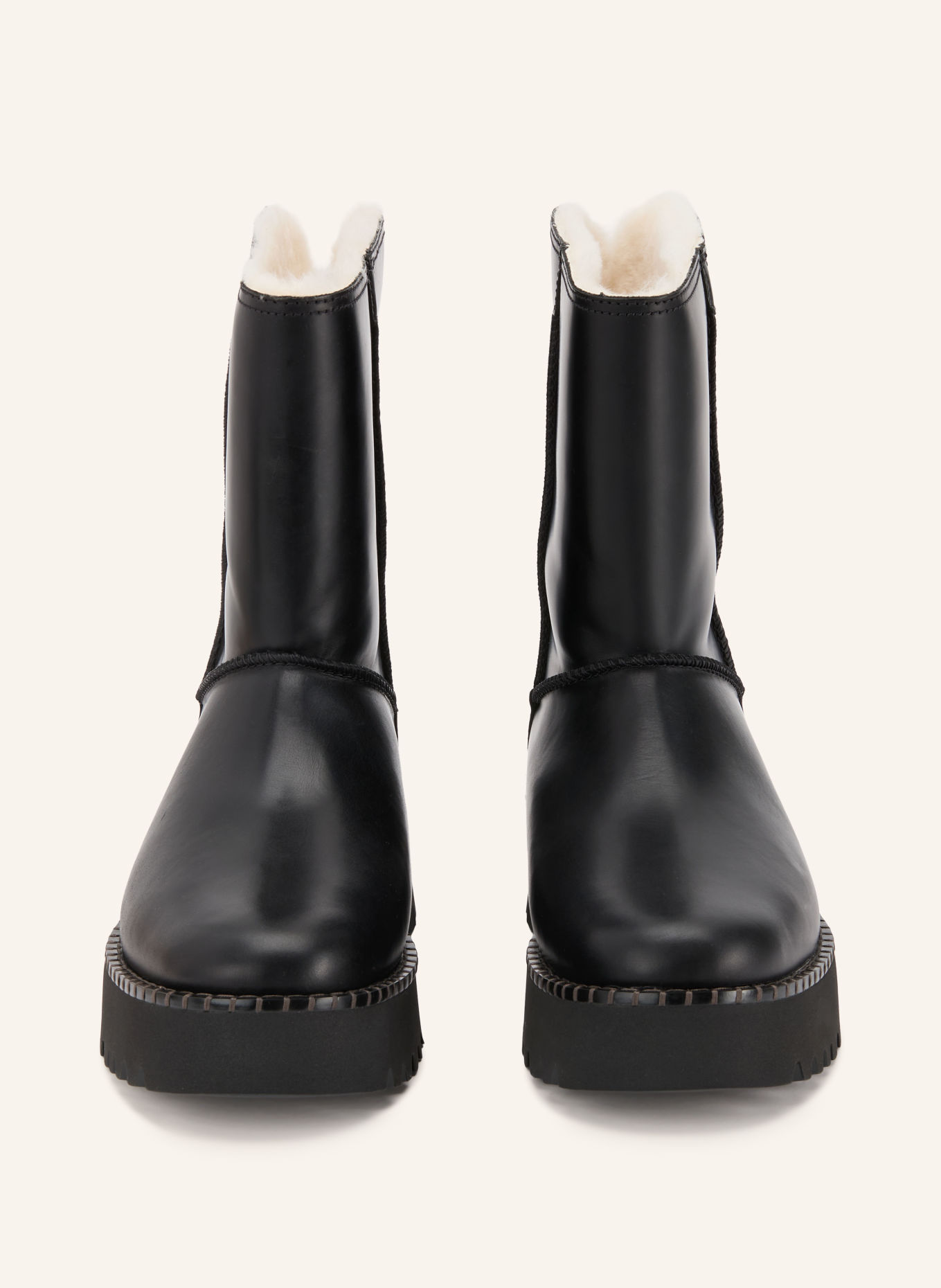 UGG Botki UPTOWNER Szorty: CZARNY