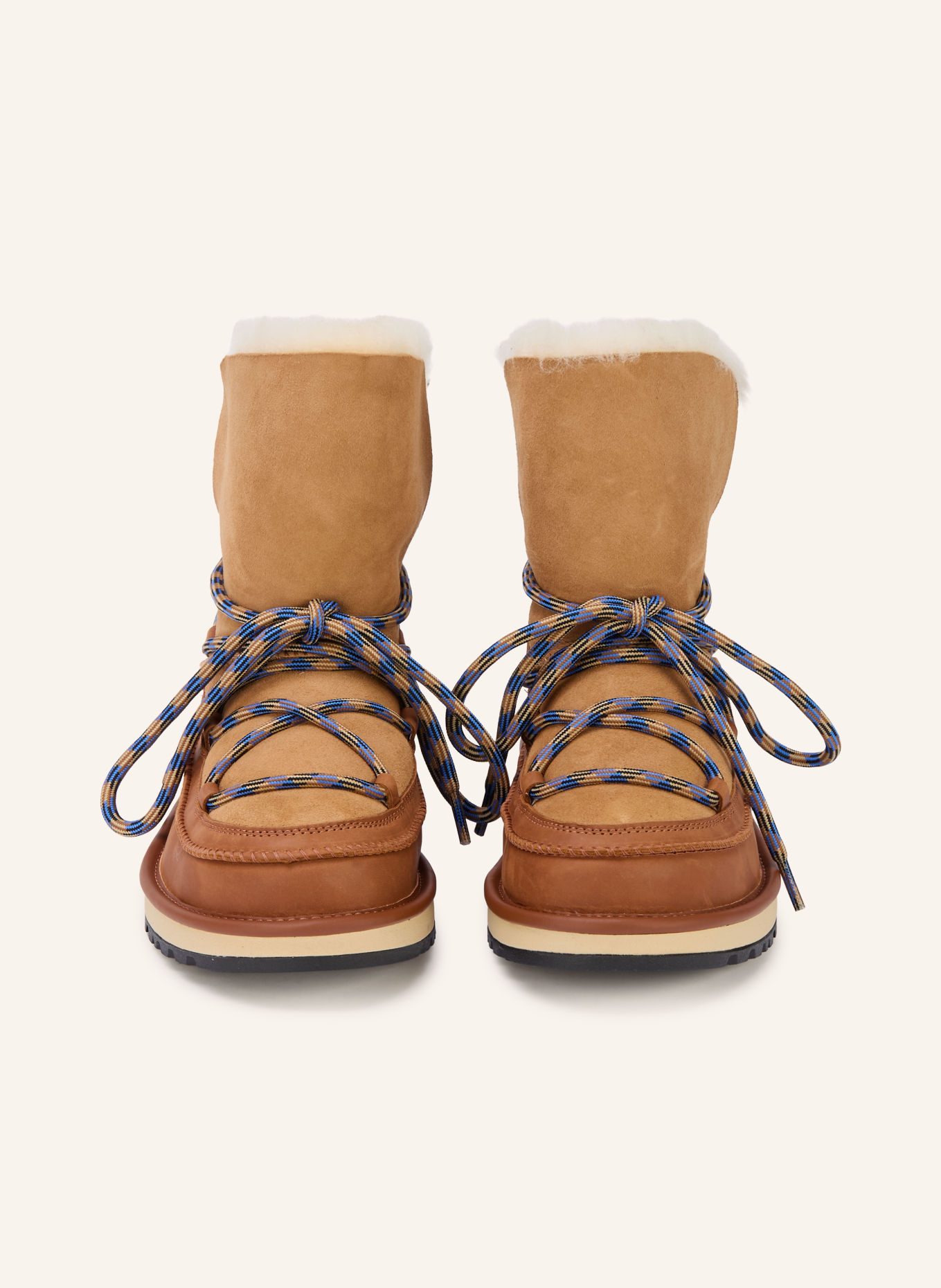 UGG Boots CLASSIC TREAD BOOT: HNĚDÁ / VELBLOUDÍ