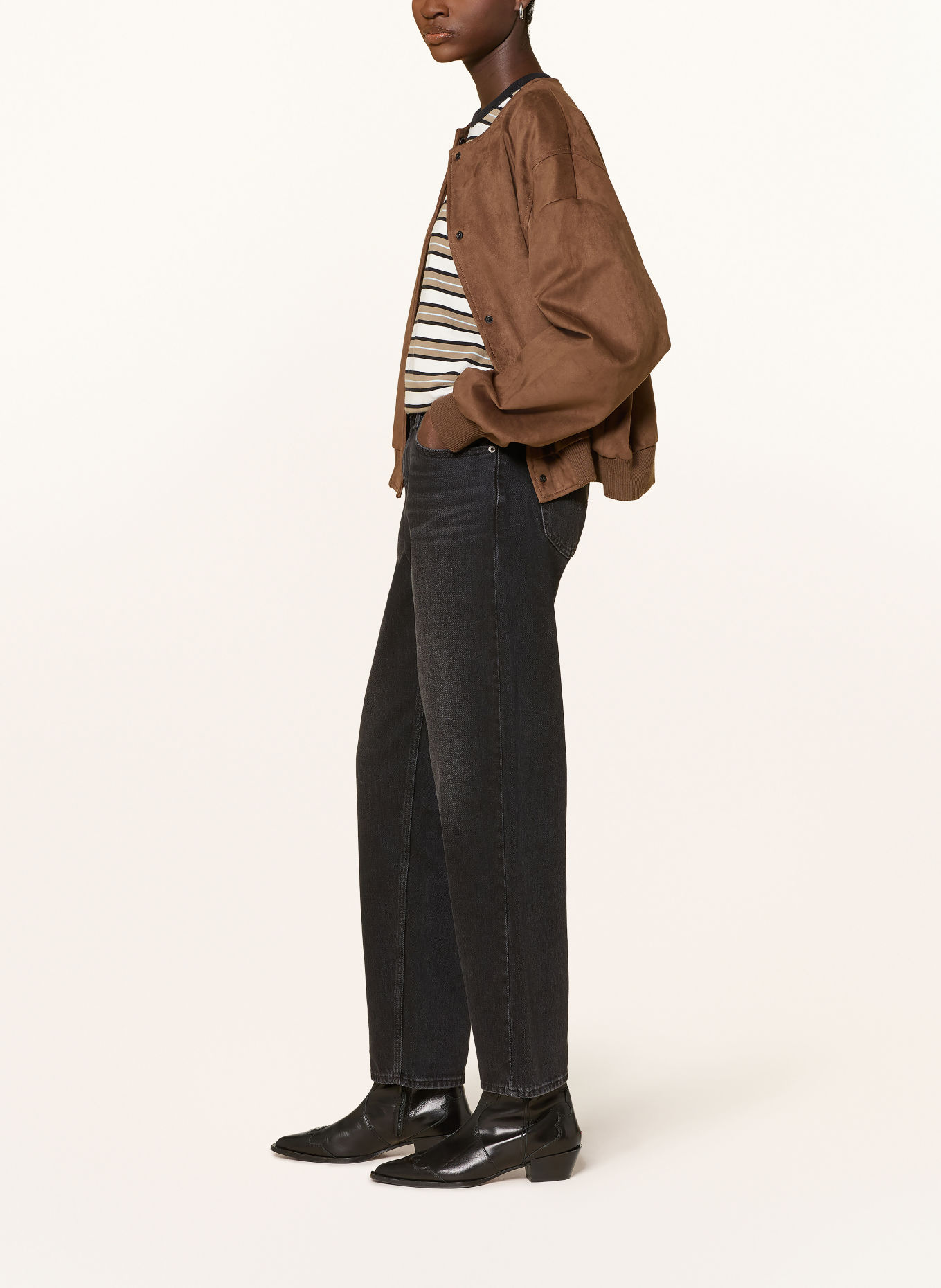 Levi's® Jean Mom LOOSE TAPER: 04 Med Indigo - Worn In