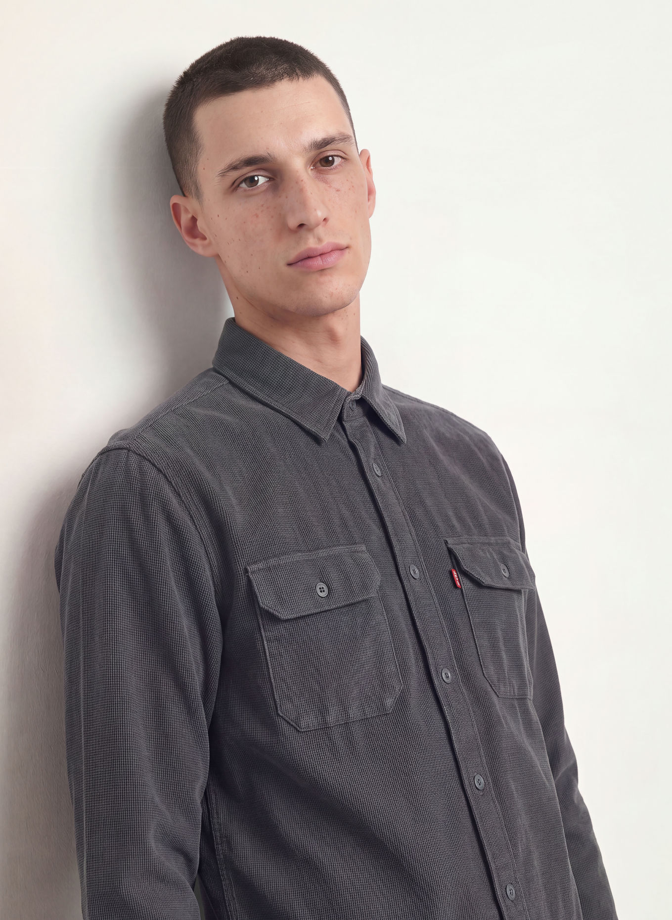 Levi's® Chemise en velours côtelé JACKSON WORKER, coupe décontractée: GRIS FONCÉ