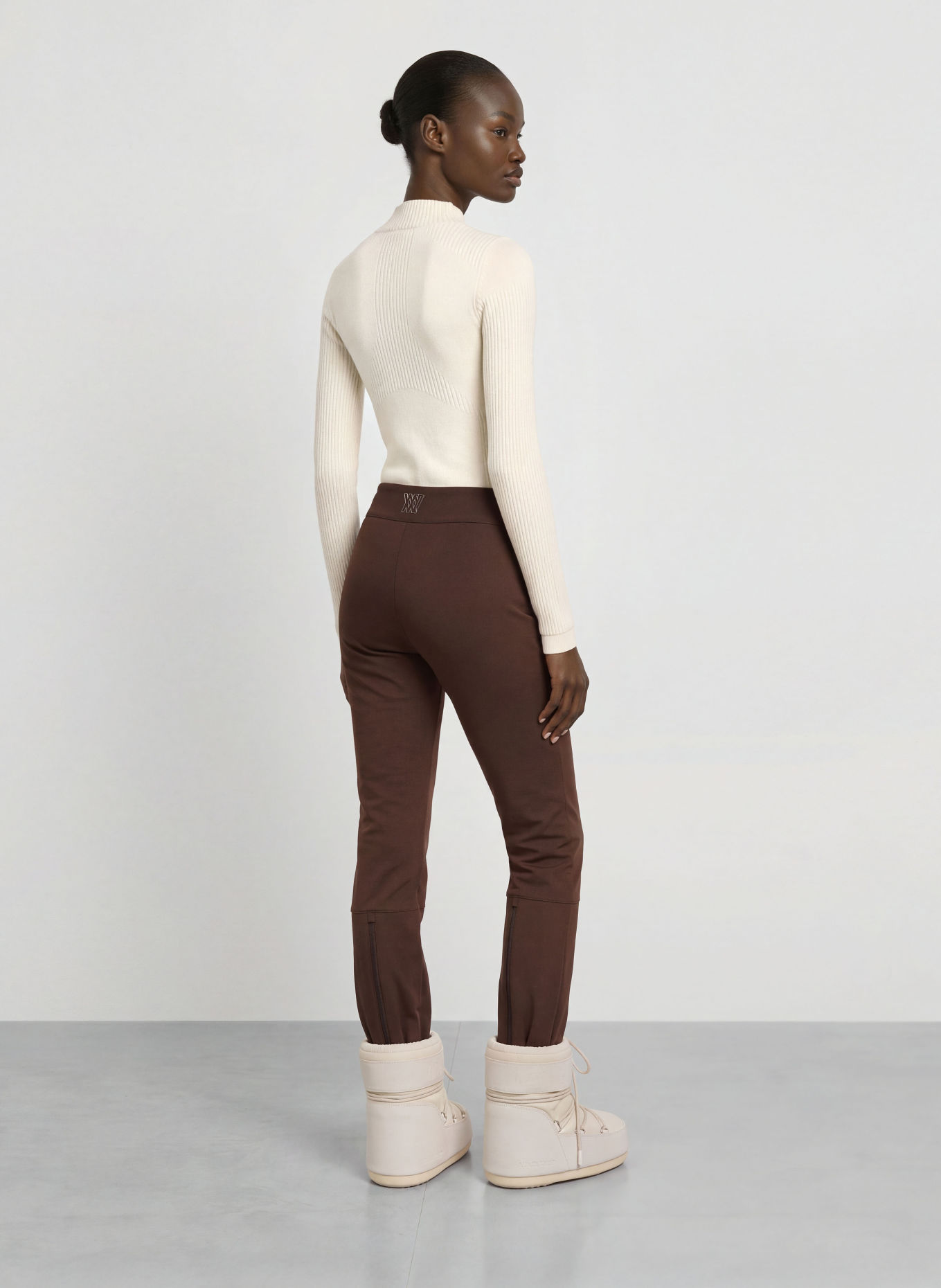 MRS & HUGS Cashmere Sweaters: ECRU