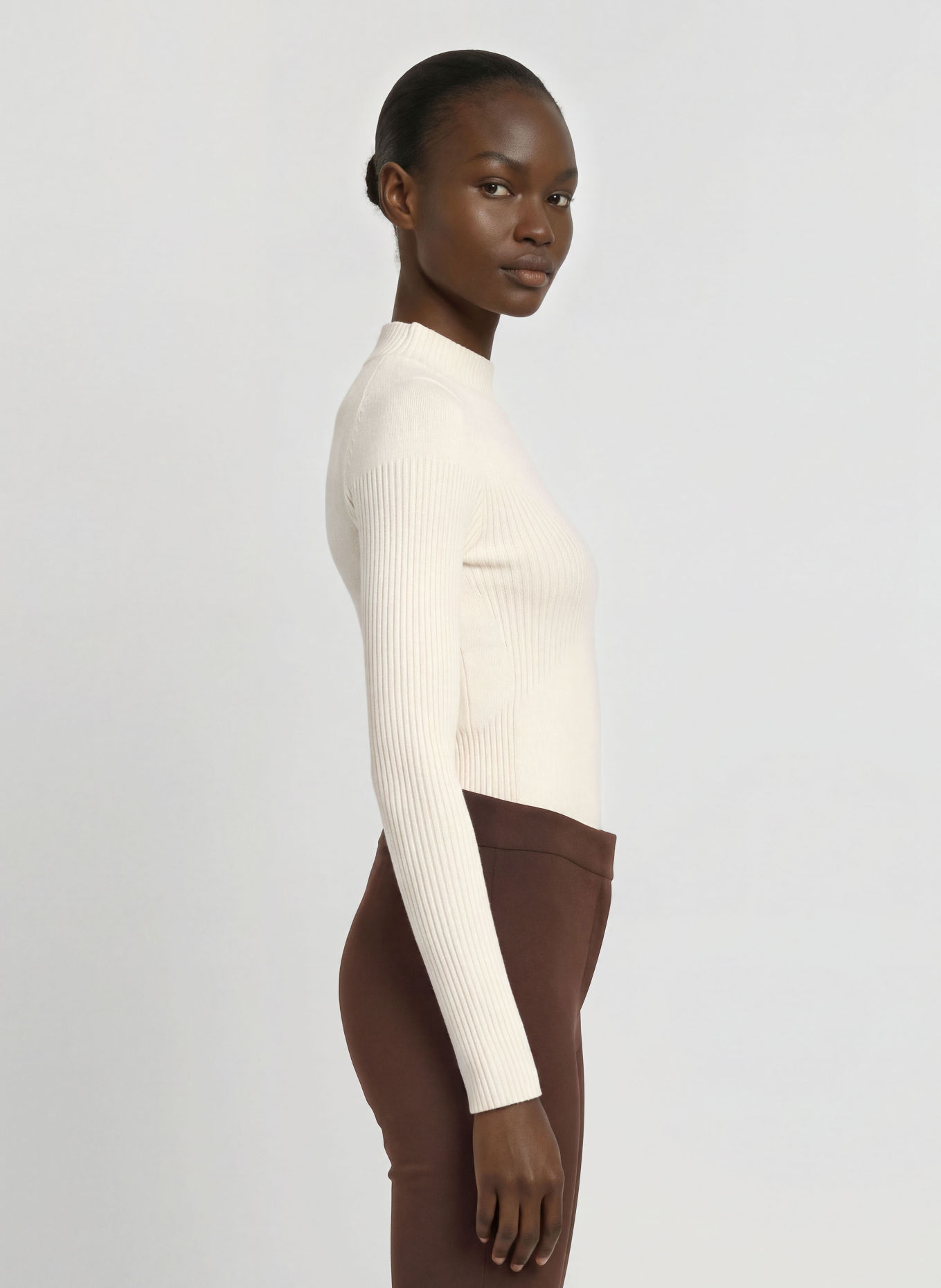 MRS & HUGS Cashmere Sweaters: ECRU